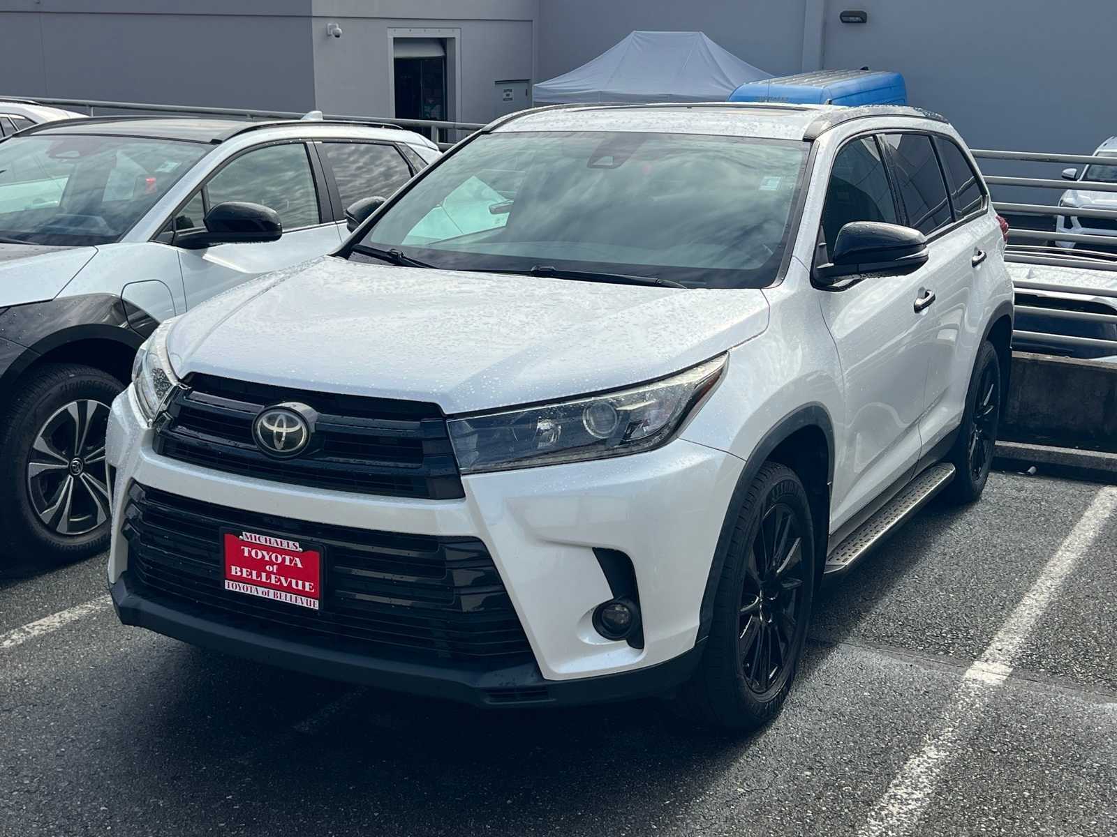 Thumbnail: 2019 Toyota Highlander - 1