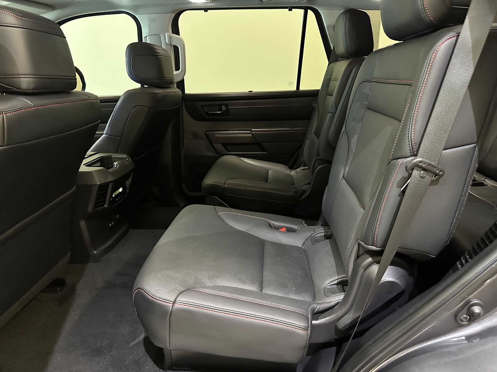 Thumbnail: 2023 Toyota Sequoia - 23
