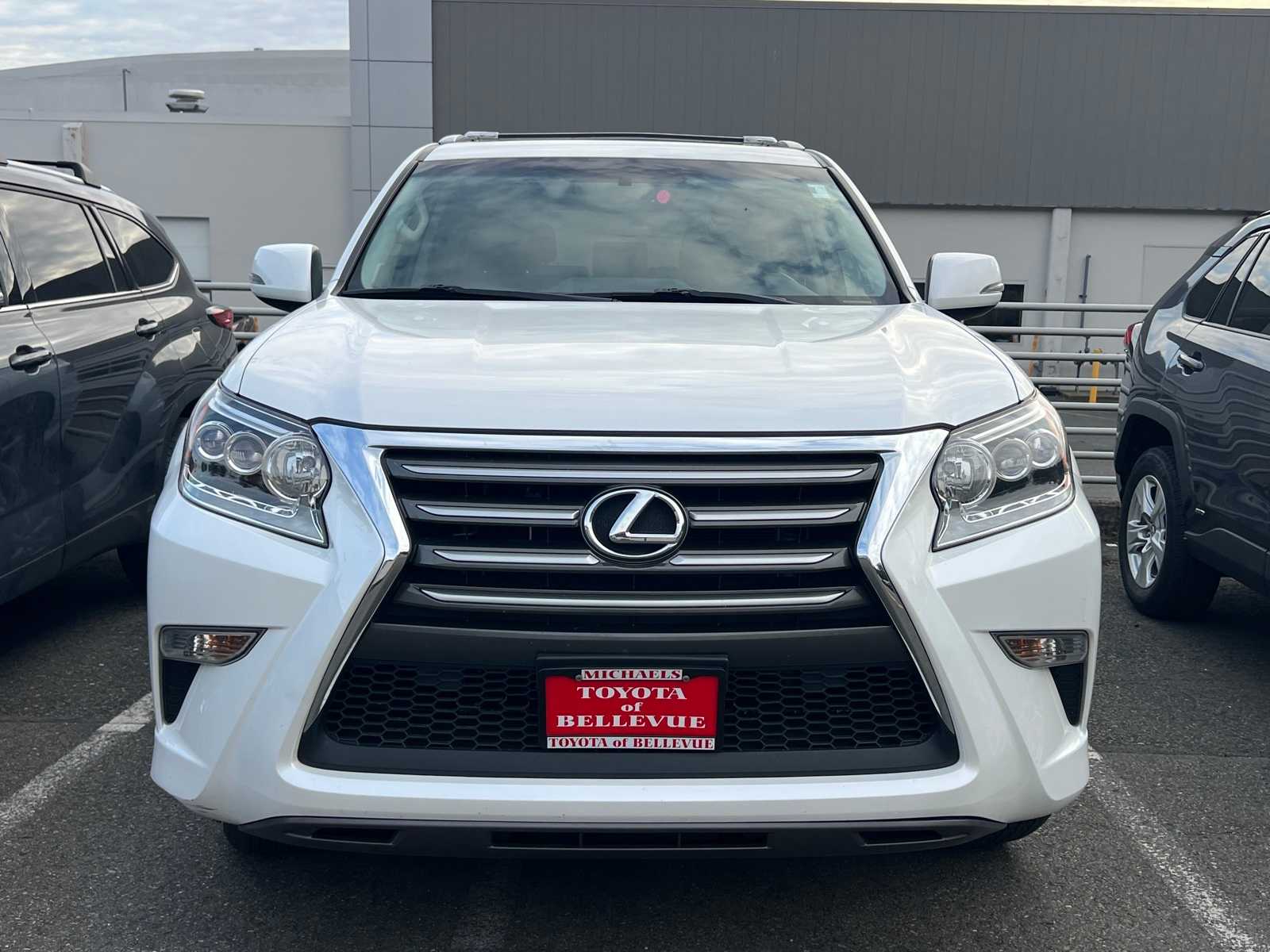 Thumbnail: 2015 Lexus GX - 2