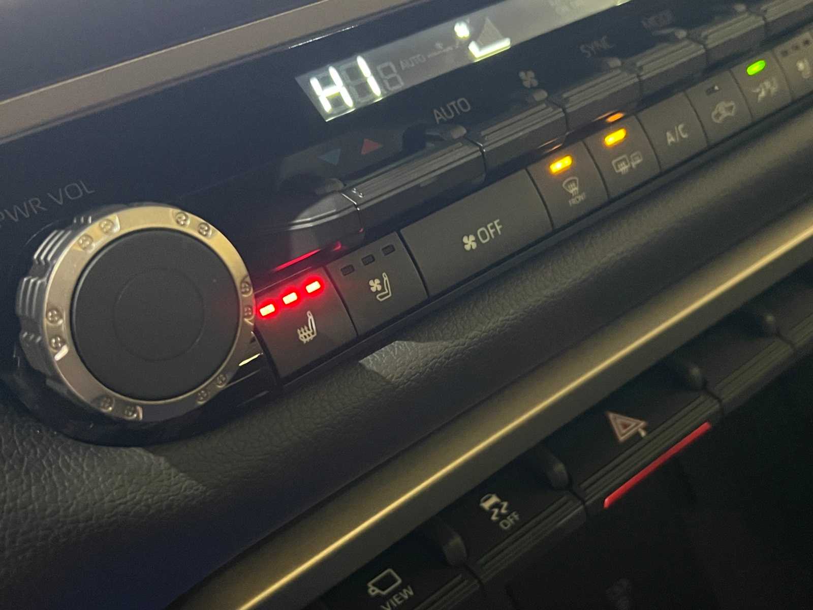 Thumbnail: 2025 Toyota Tundra - 25