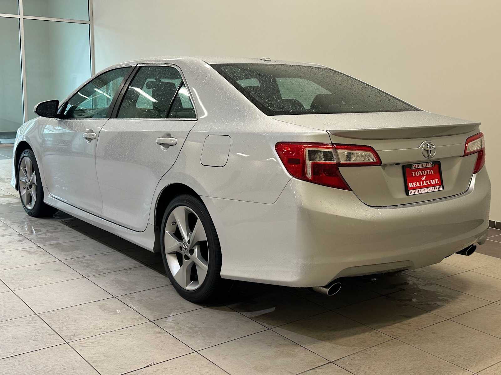 Thumbnail: 2013 Toyota Camry - 4