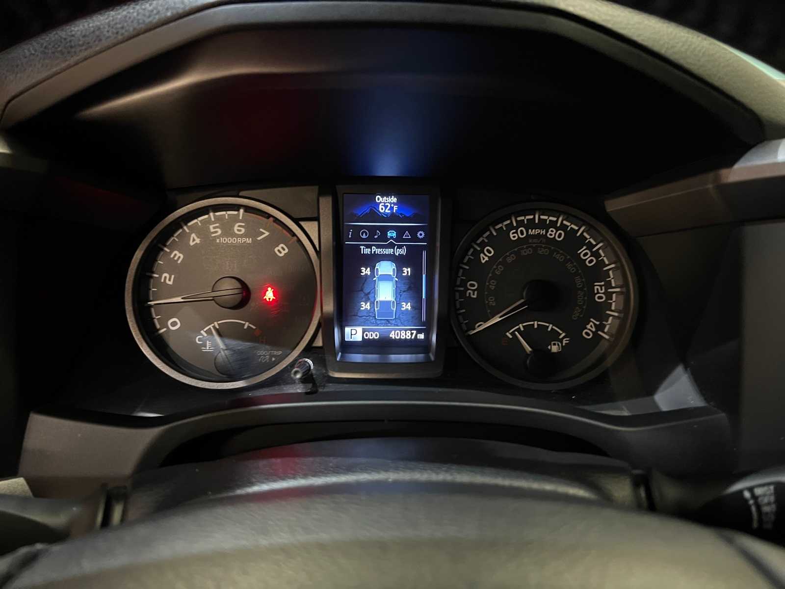 Thumbnail: 2019 Toyota Tacoma - 18