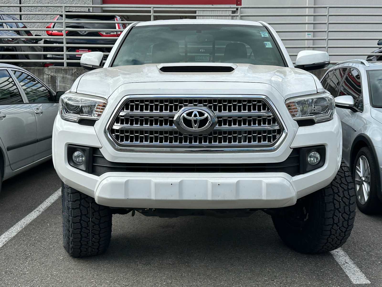 Thumbnail: 2016 Toyota Tacoma - 2