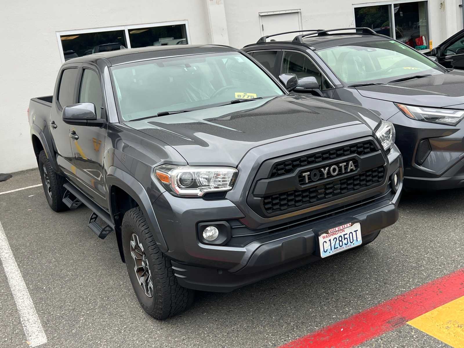 Thumbnail: 2017 Toyota Tacoma - 3