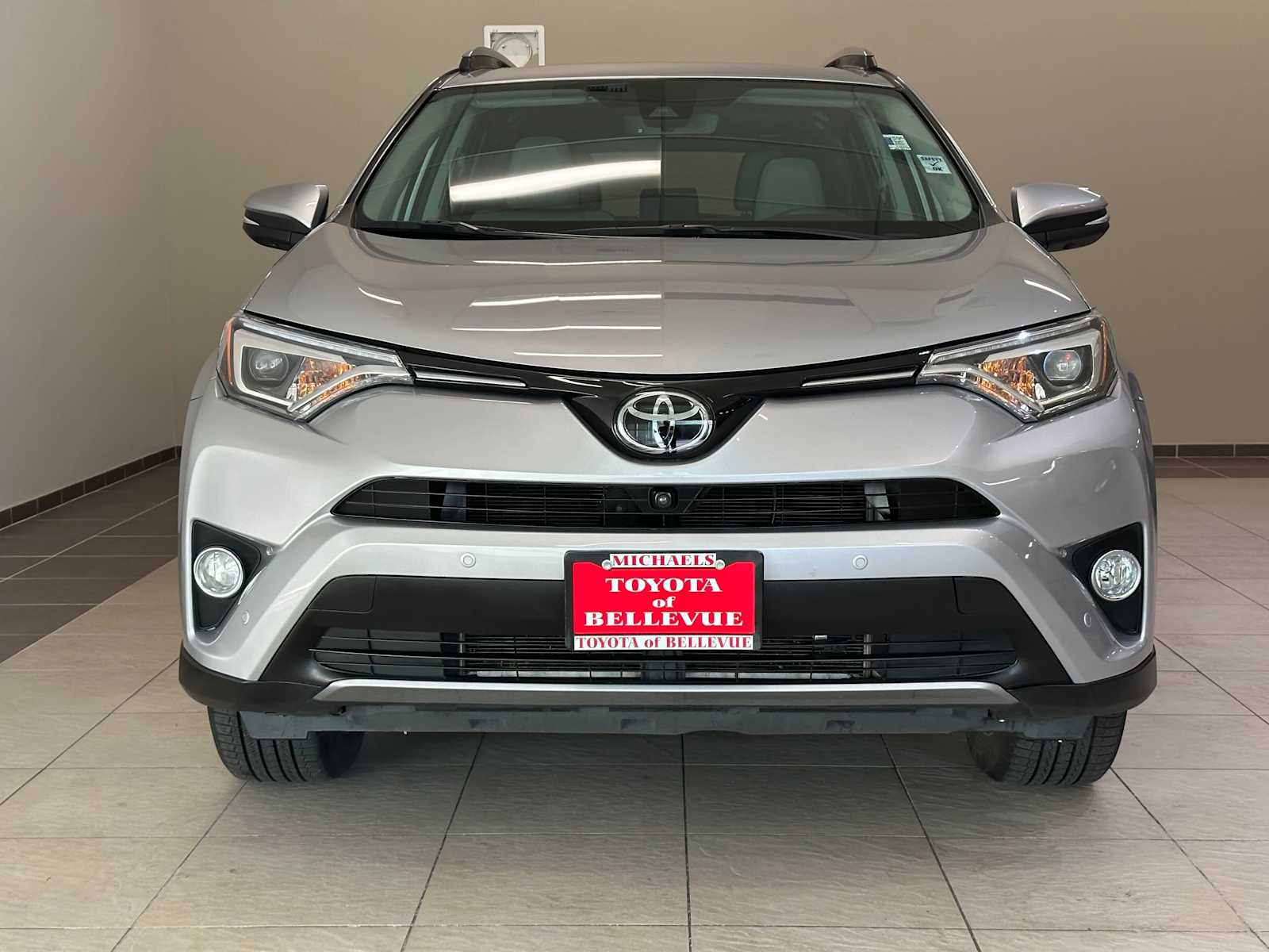 Thumbnail: 2018 Toyota RAV4 - 6