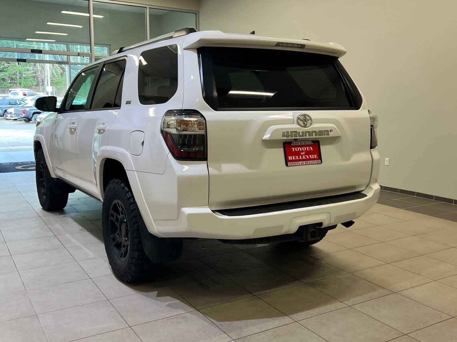 Thumbnail: 2019 Toyota 4Runner - 4