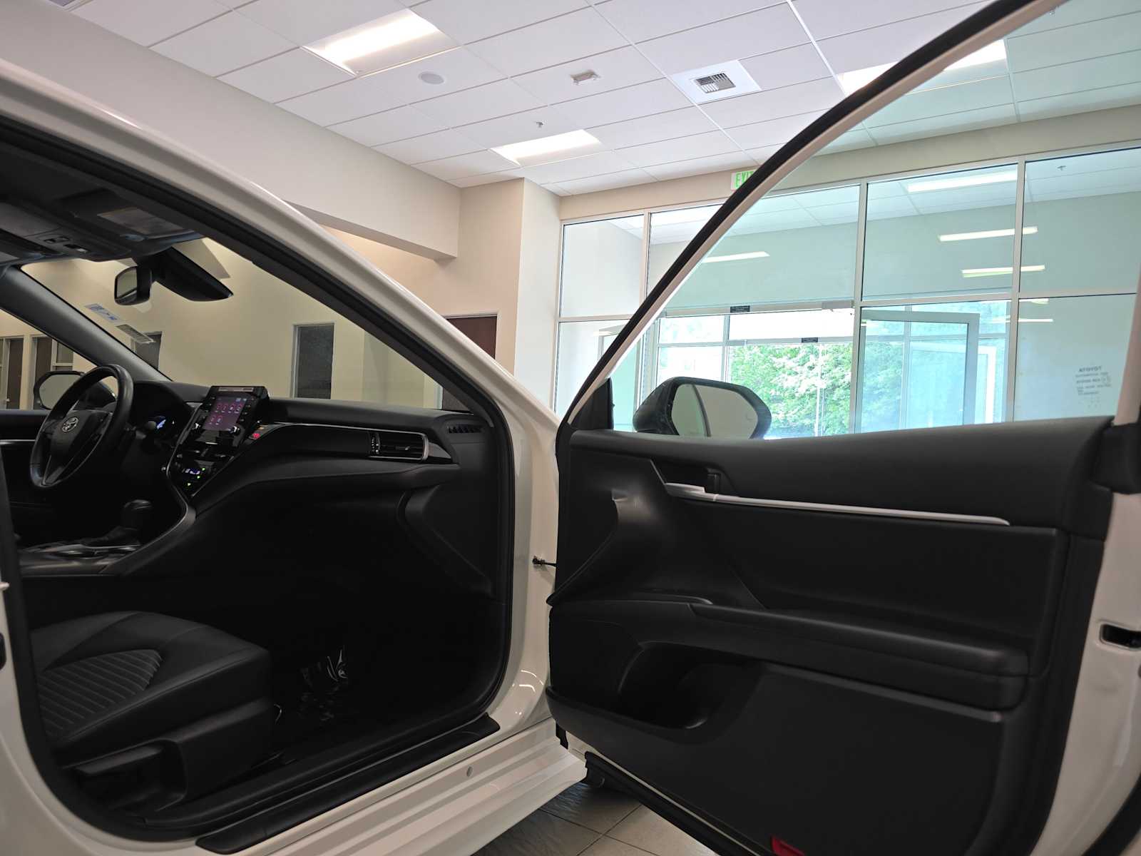Thumbnail: 2024 Toyota Camry - 27