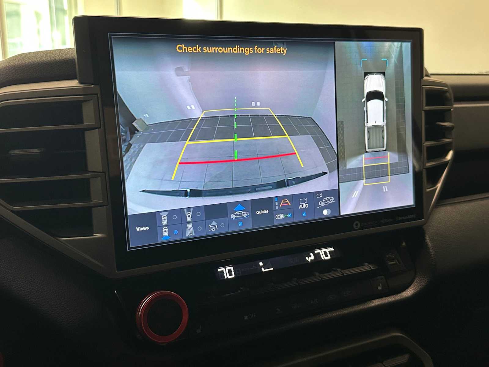 Thumbnail: 2024 Toyota Tundra - 14