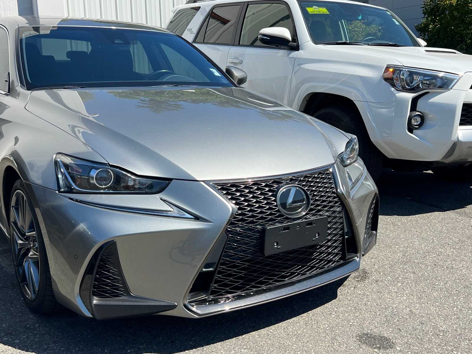 Thumbnail: 2020 Lexus IS - 4