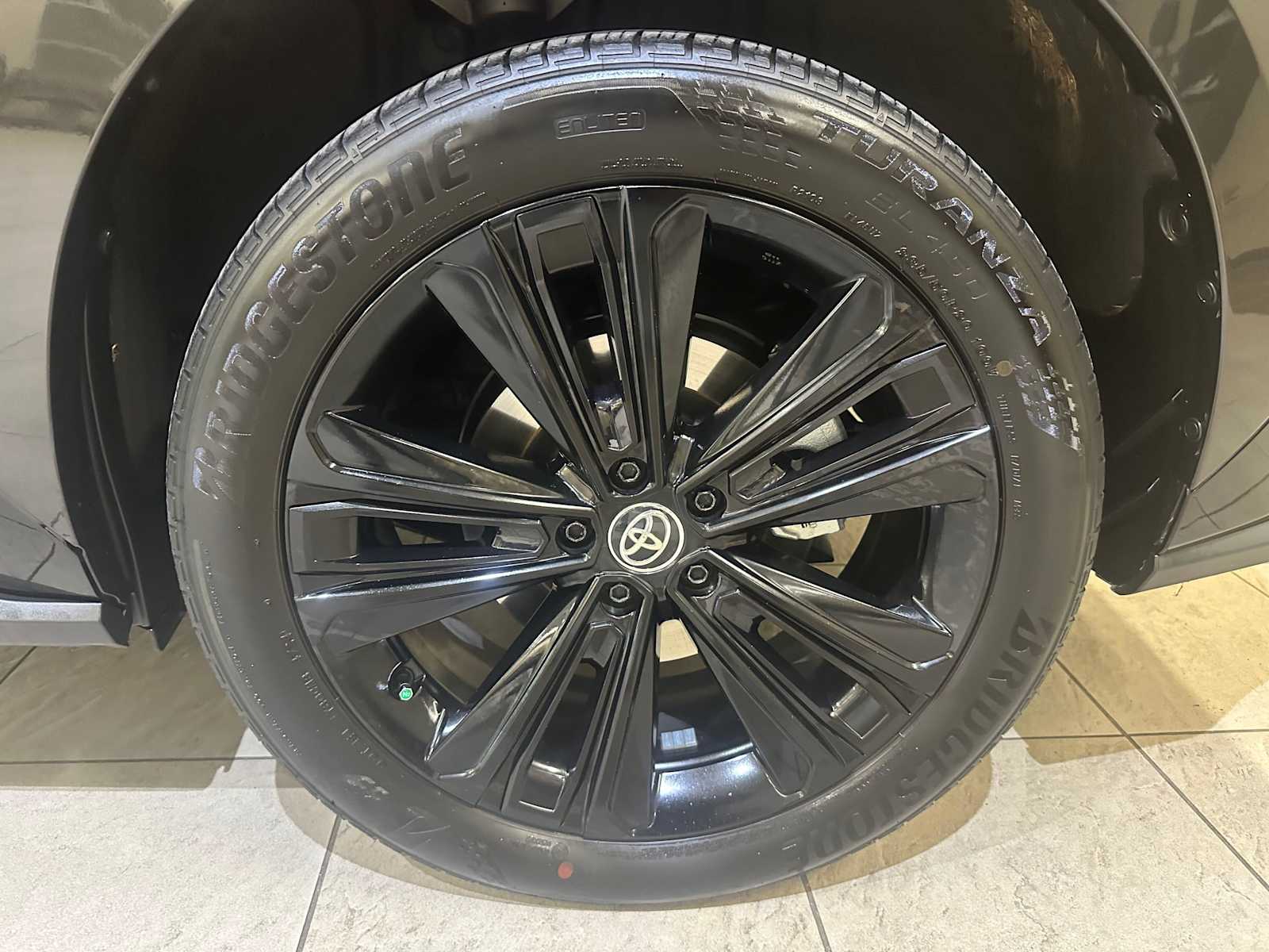 Thumbnail: 2025 Toyota bZ4X - 8