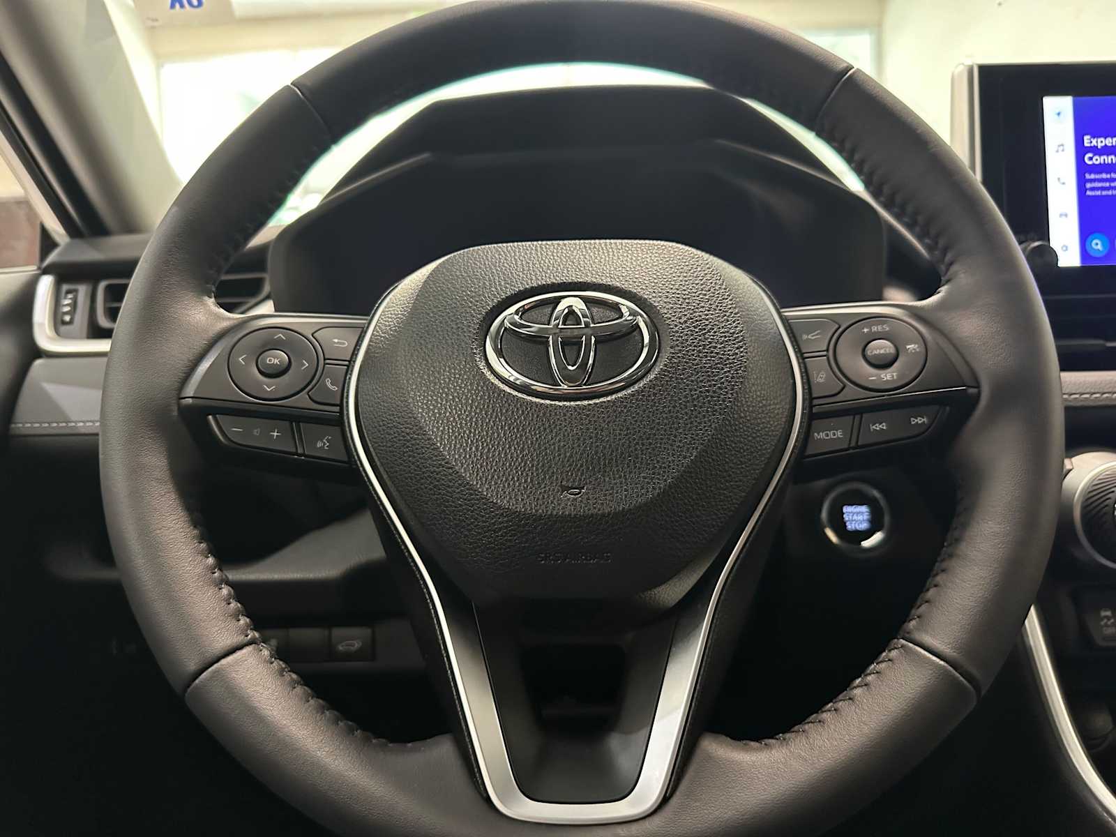 Thumbnail: 2025 Toyota RAV4 - 11