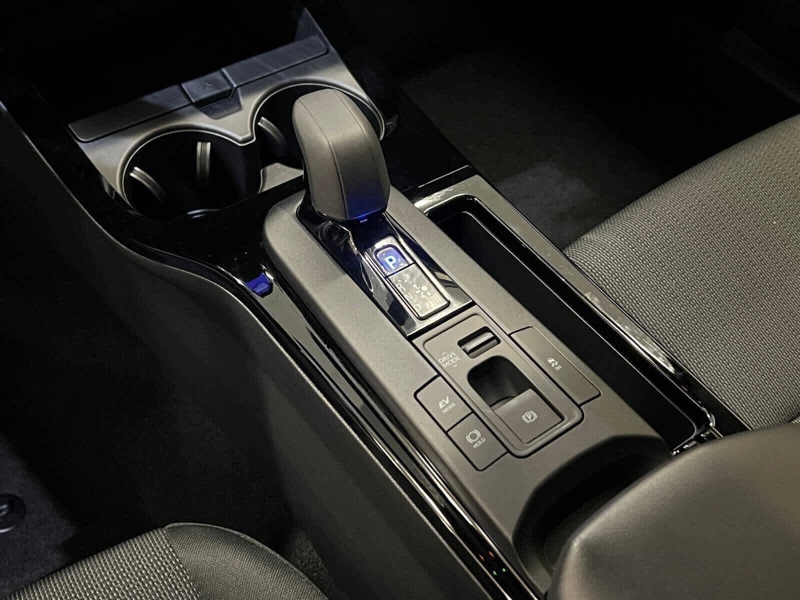 Thumbnail: 2024 Toyota Prius - 22