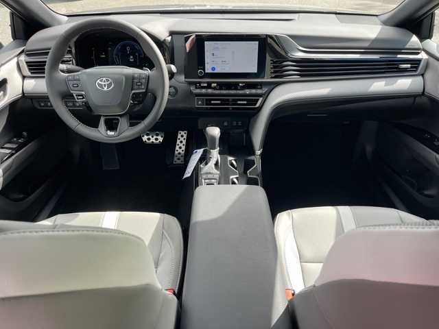 Thumbnail: 2025 Toyota Camry - 10