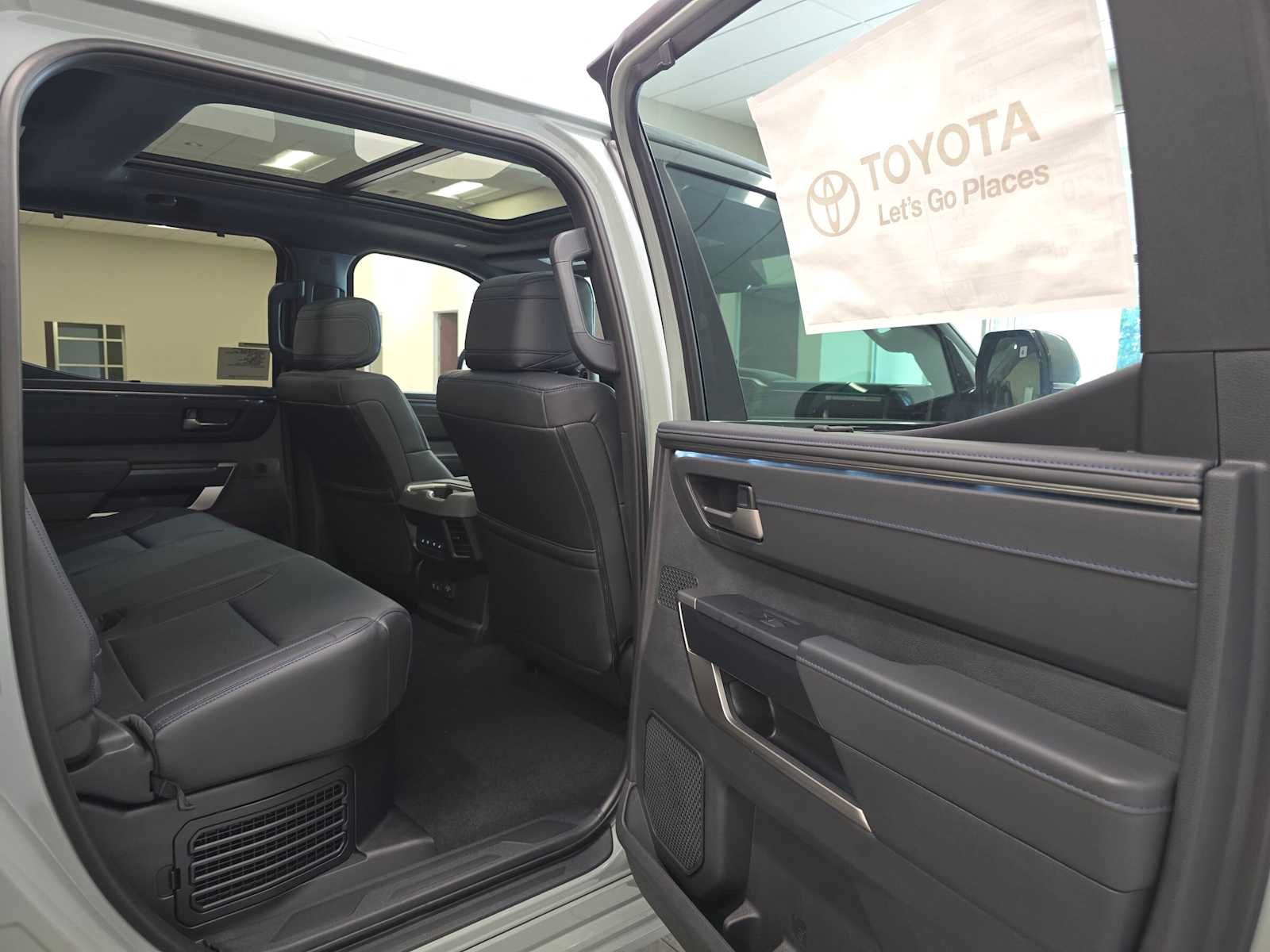 Thumbnail: 2026 Toyota Tundra - 27