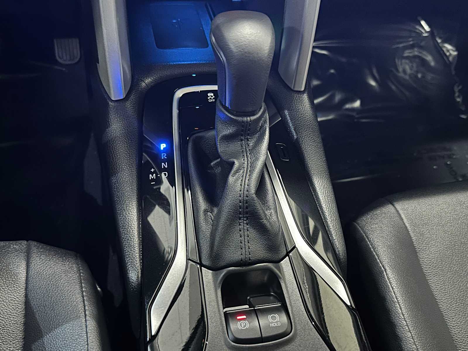 Thumbnail: 2023 Toyota Corolla Cross - 19