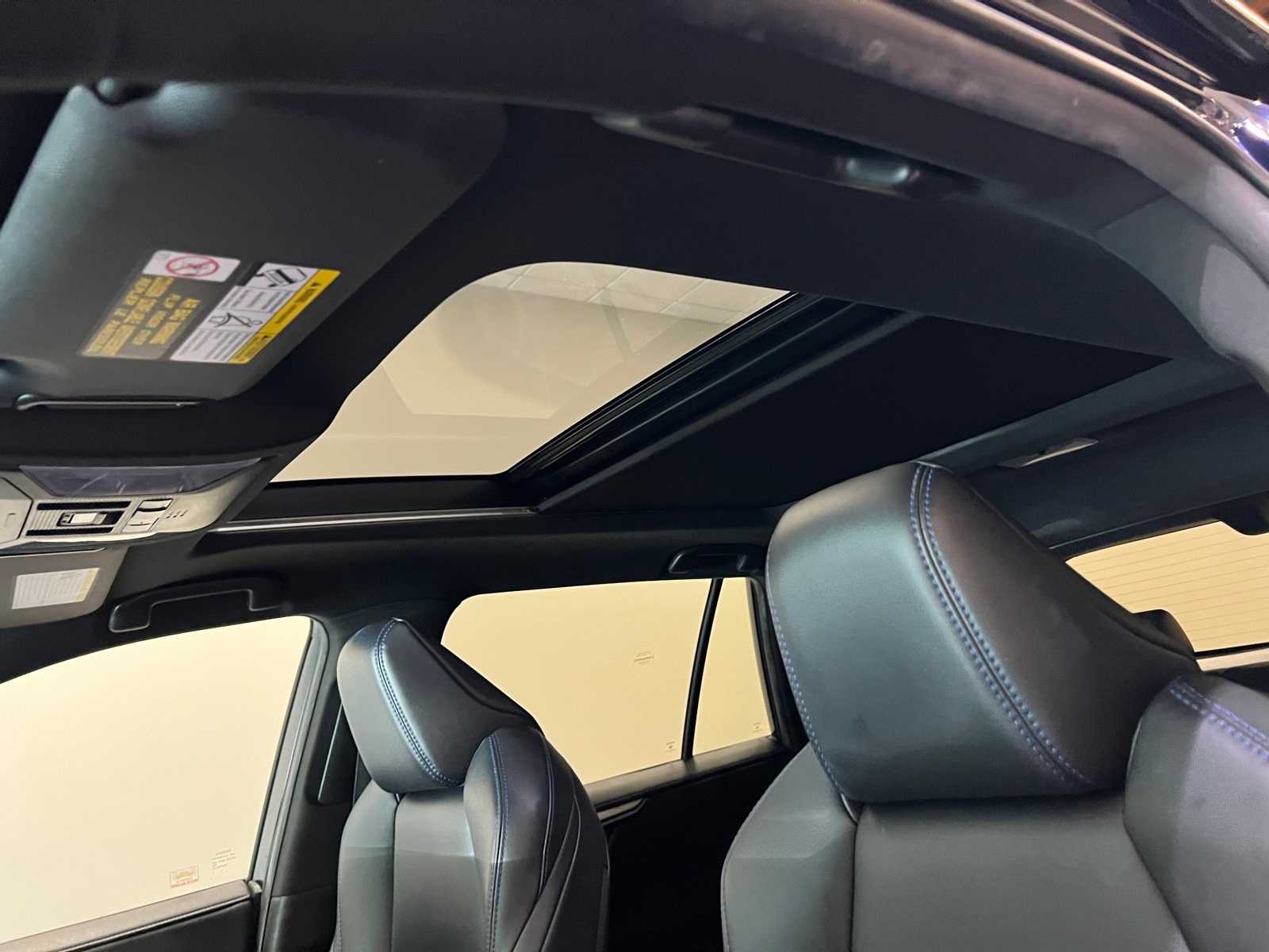 Thumbnail: 2020 Toyota RAV4 - 17