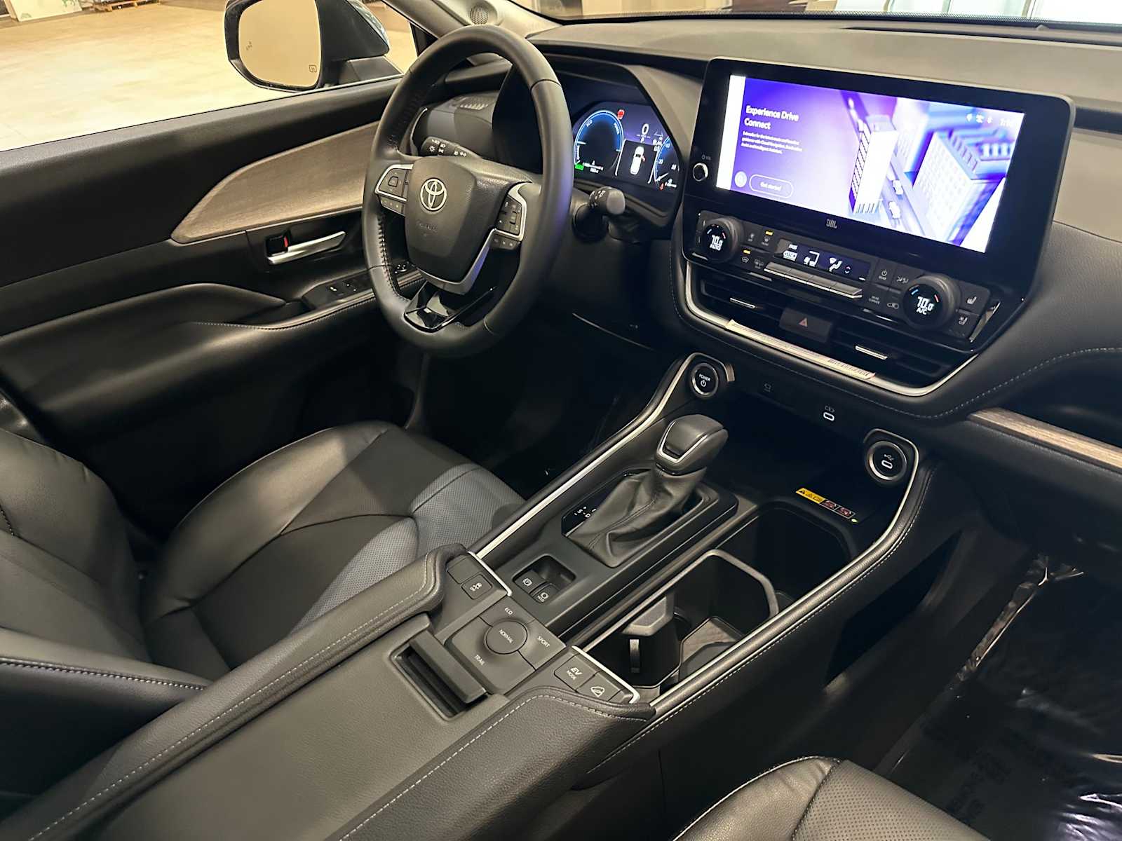 Thumbnail: 2024 Toyota Grand Highlander - 31