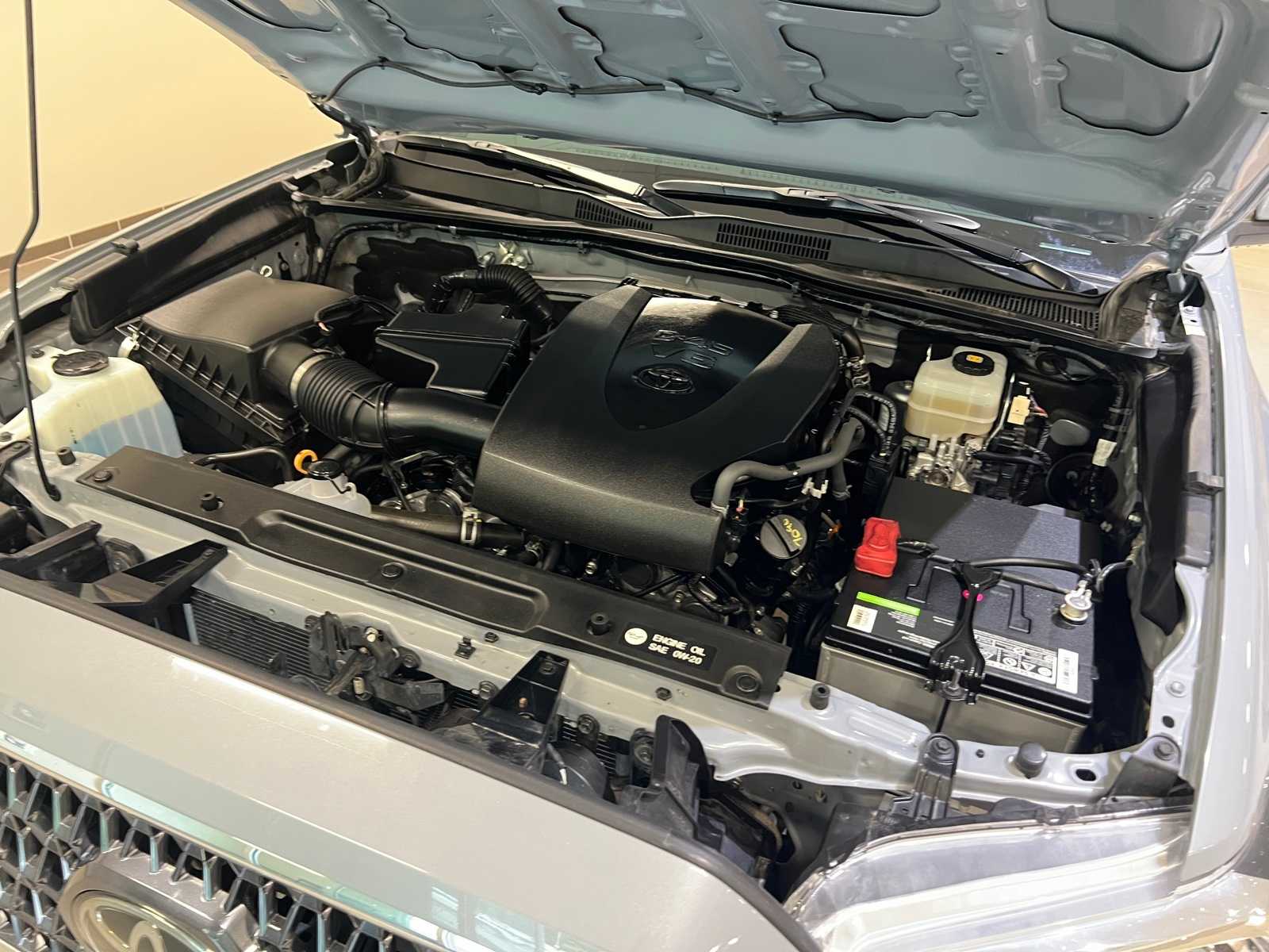 Thumbnail: 2019 Toyota Tacoma - 10