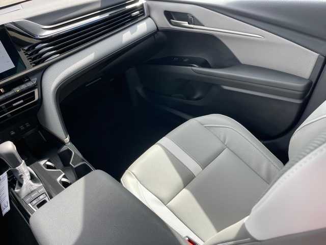 Thumbnail: 2025 Toyota Camry - 11