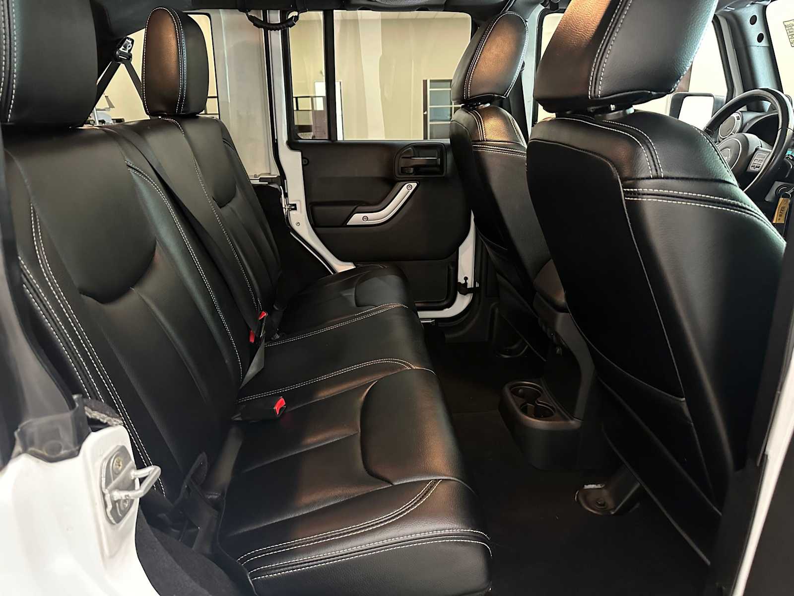 Thumbnail: 2013 Jeep Wrangler - 22