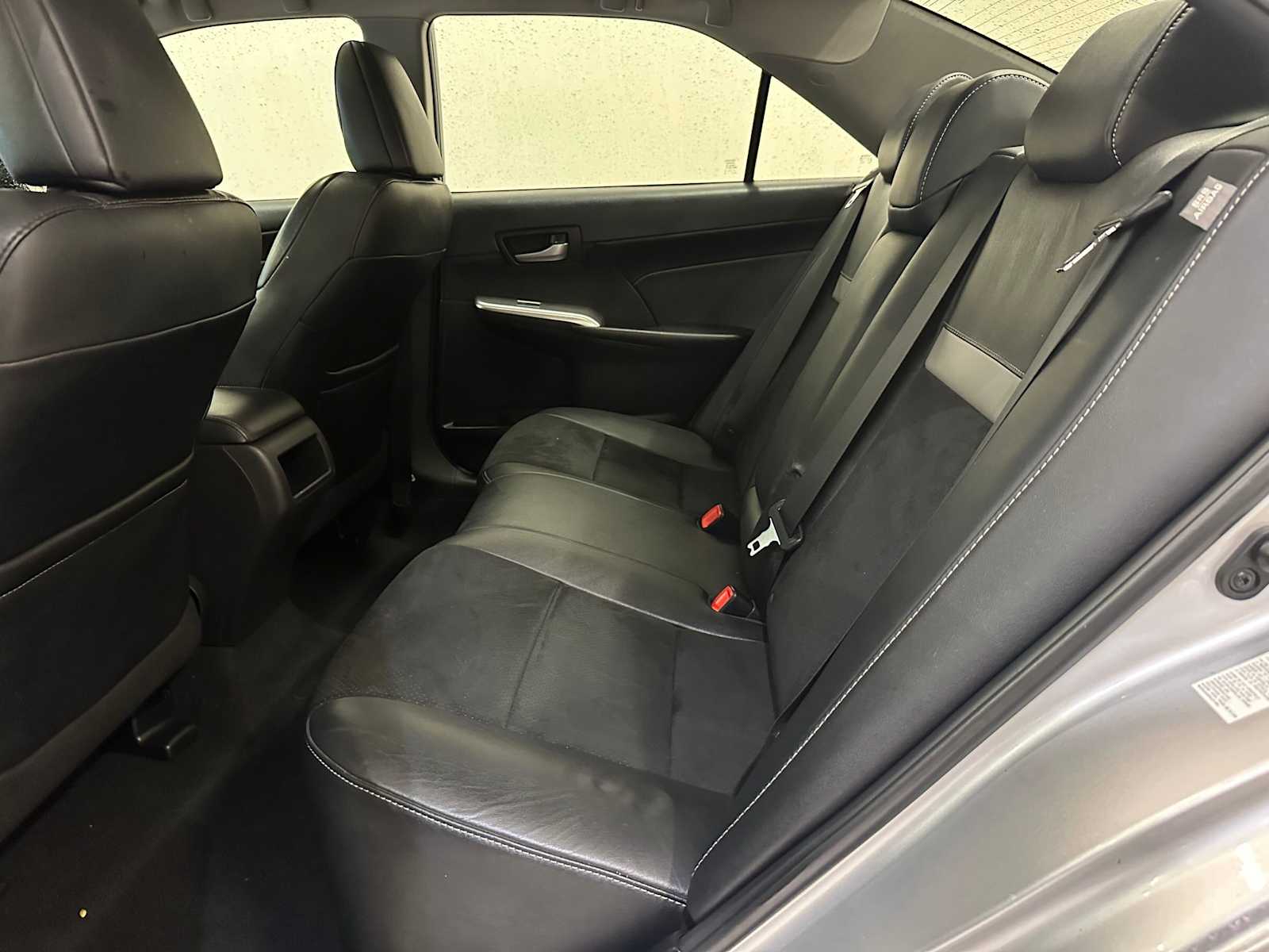 Thumbnail: 2013 Toyota Camry - 21