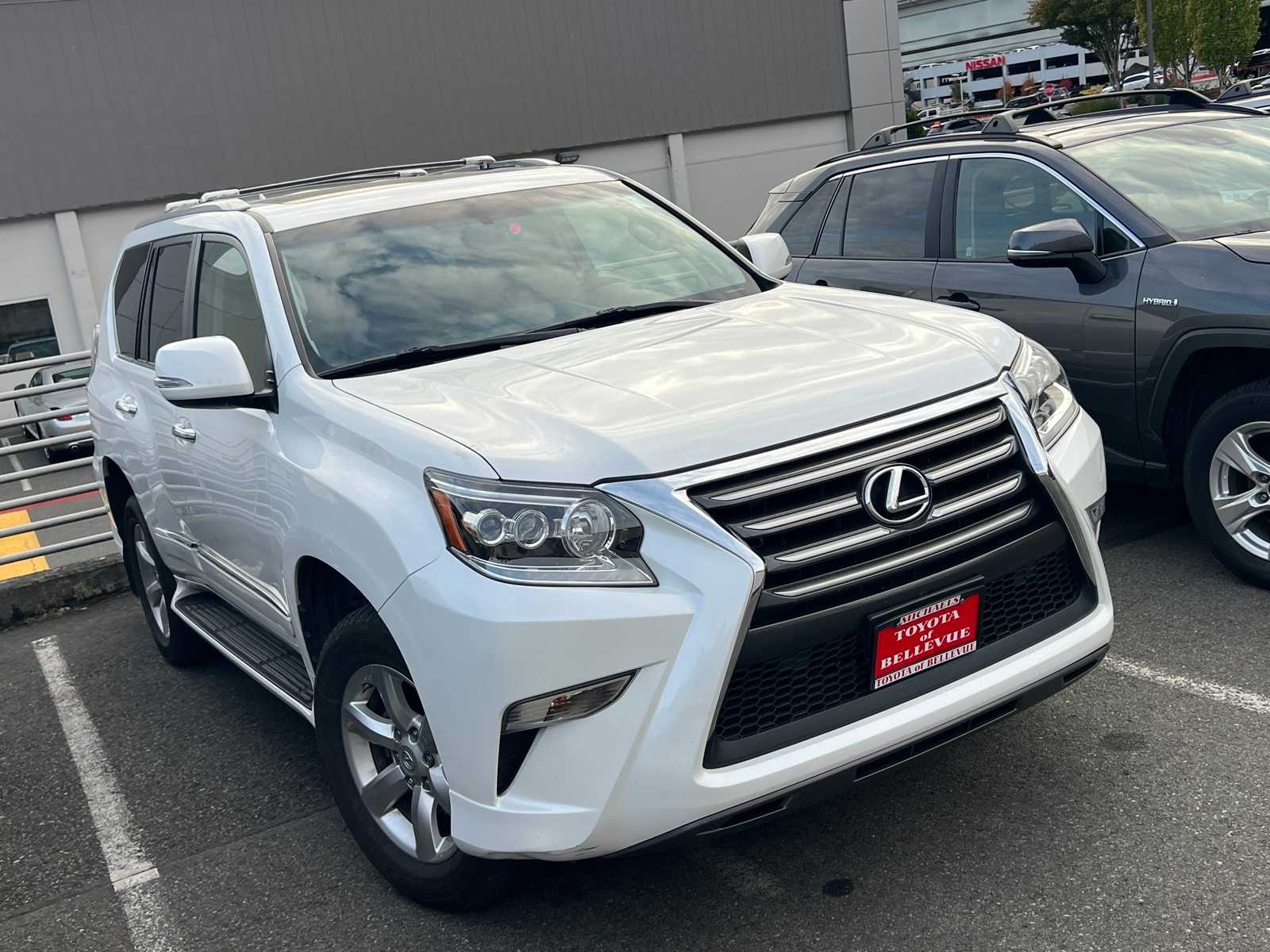 Thumbnail: 2015 Lexus GX - 3