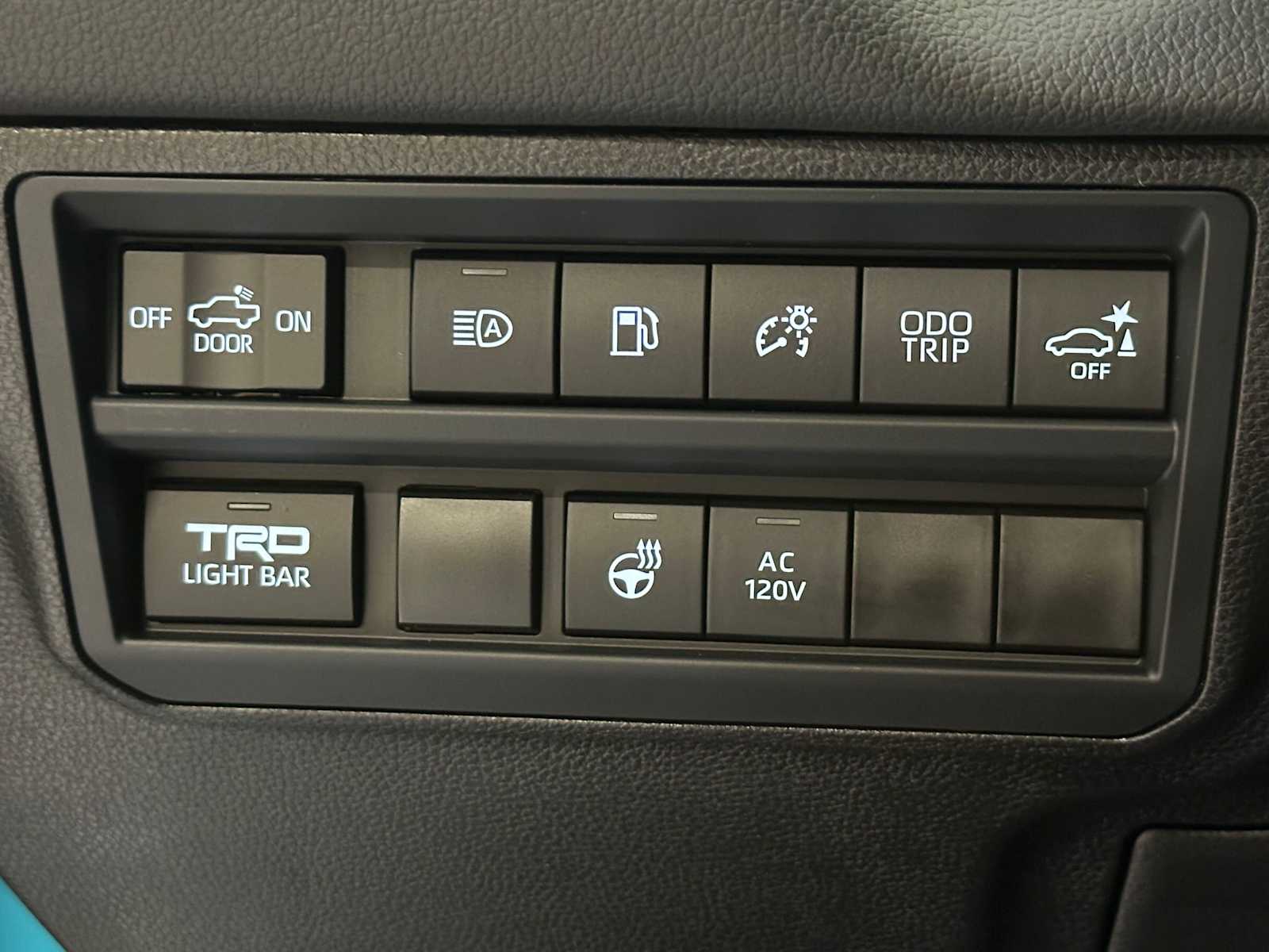 Thumbnail: 2026 Toyota Tundra - 18