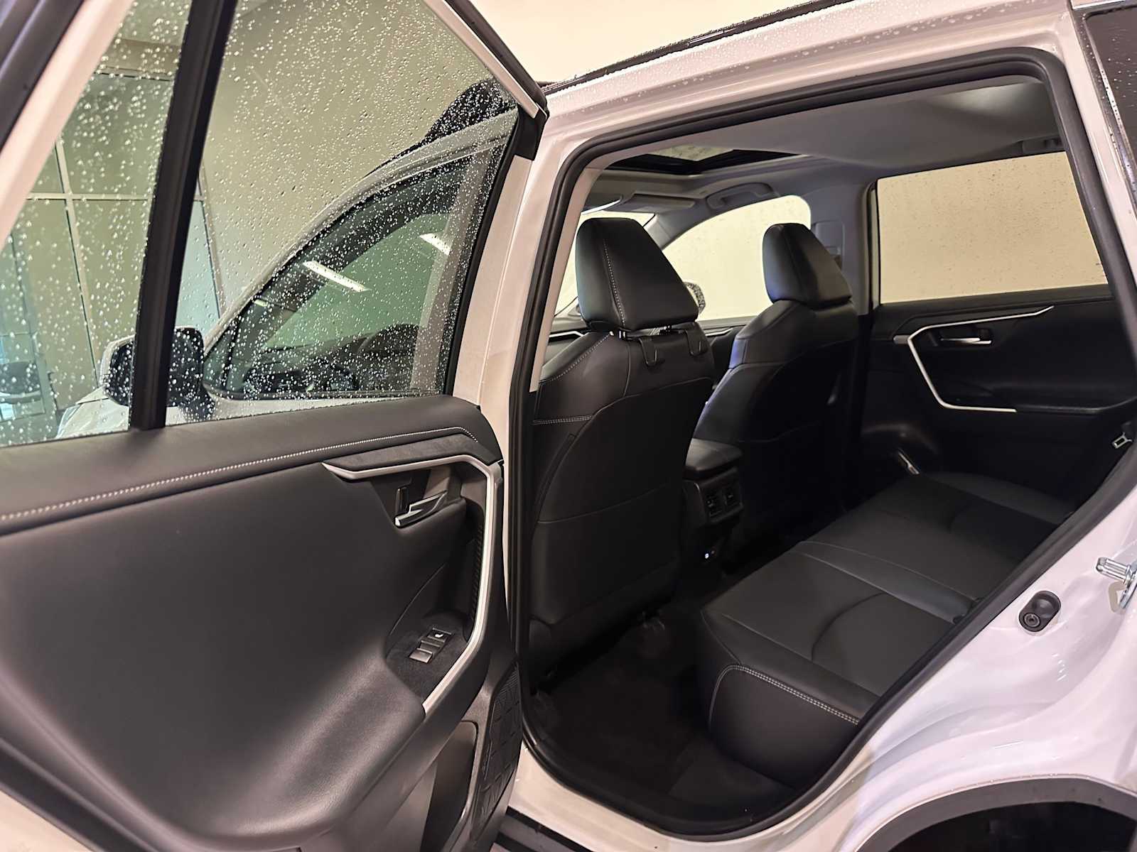 Thumbnail: 2024 Toyota RAV4 - 25