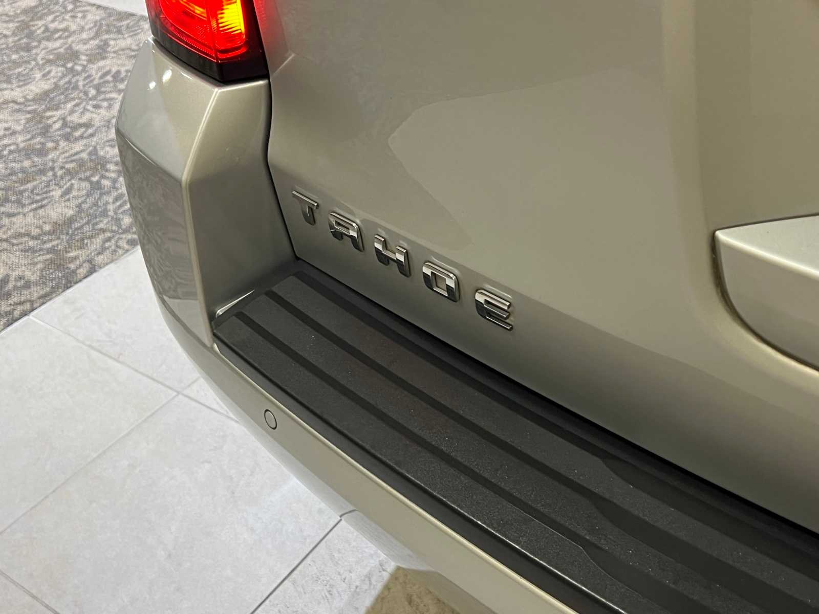 Thumbnail: 2015 Chevrolet Tahoe - 6