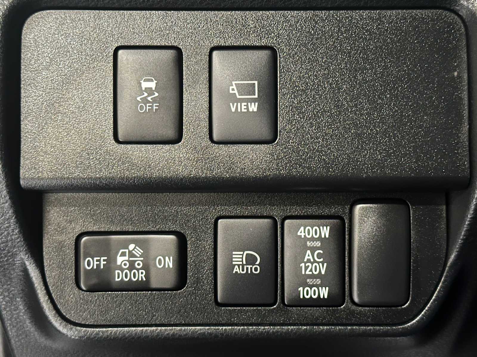 Thumbnail: 2022 Toyota Tacoma - 17