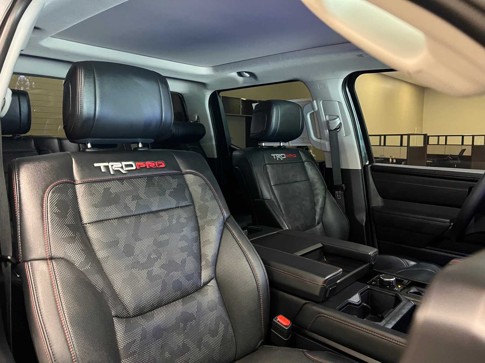 Thumbnail: 2023 Toyota Tundra - 14