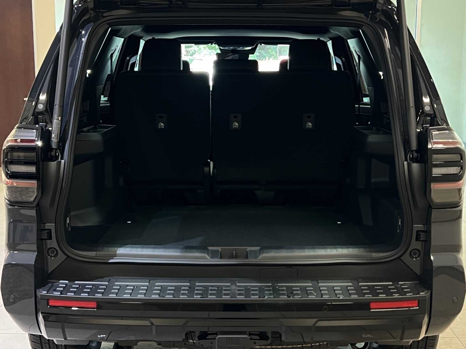 Thumbnail: 2025 Toyota 4Runner - 31