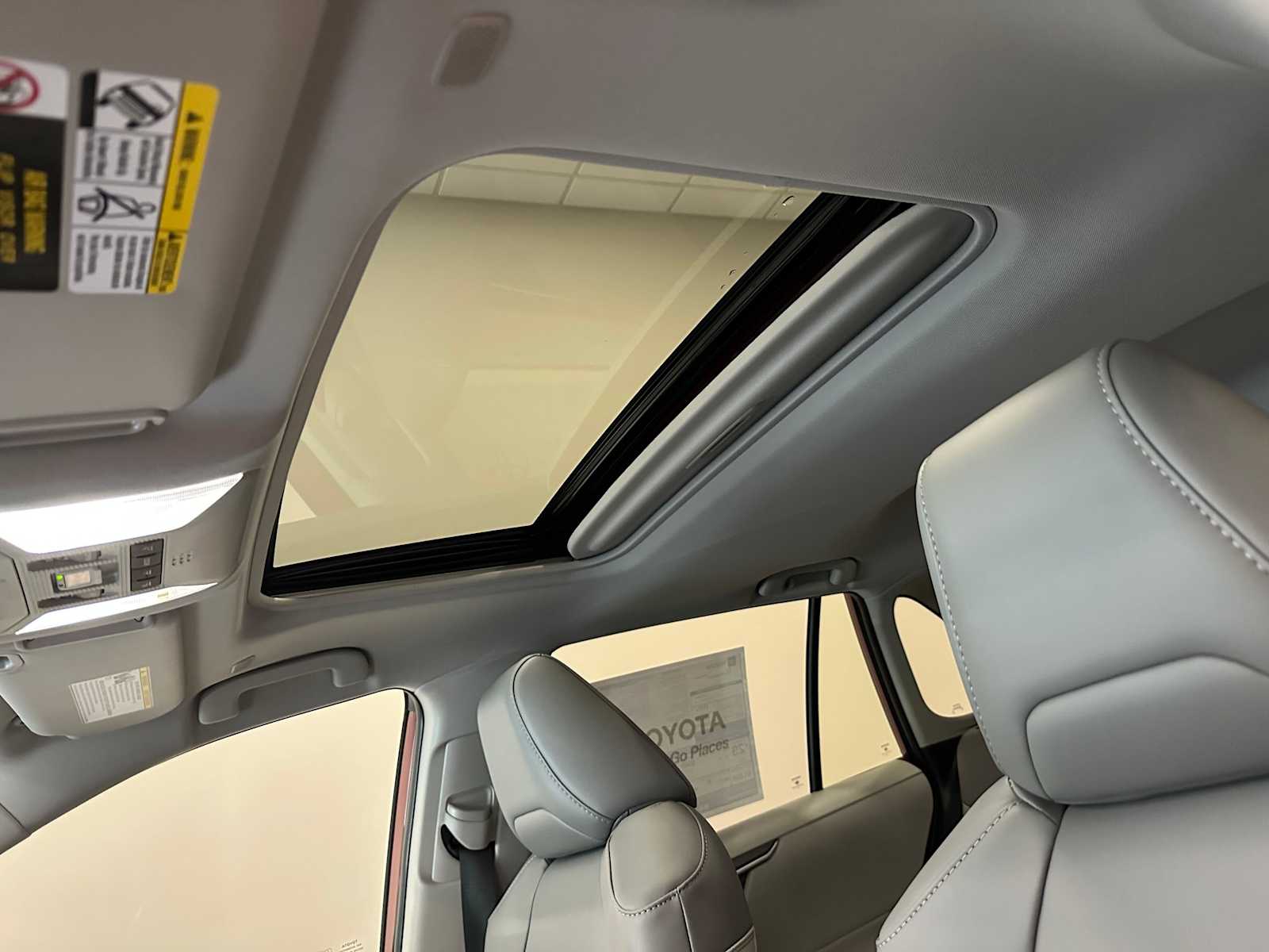 Thumbnail: 2025 Toyota RAV4 - 20