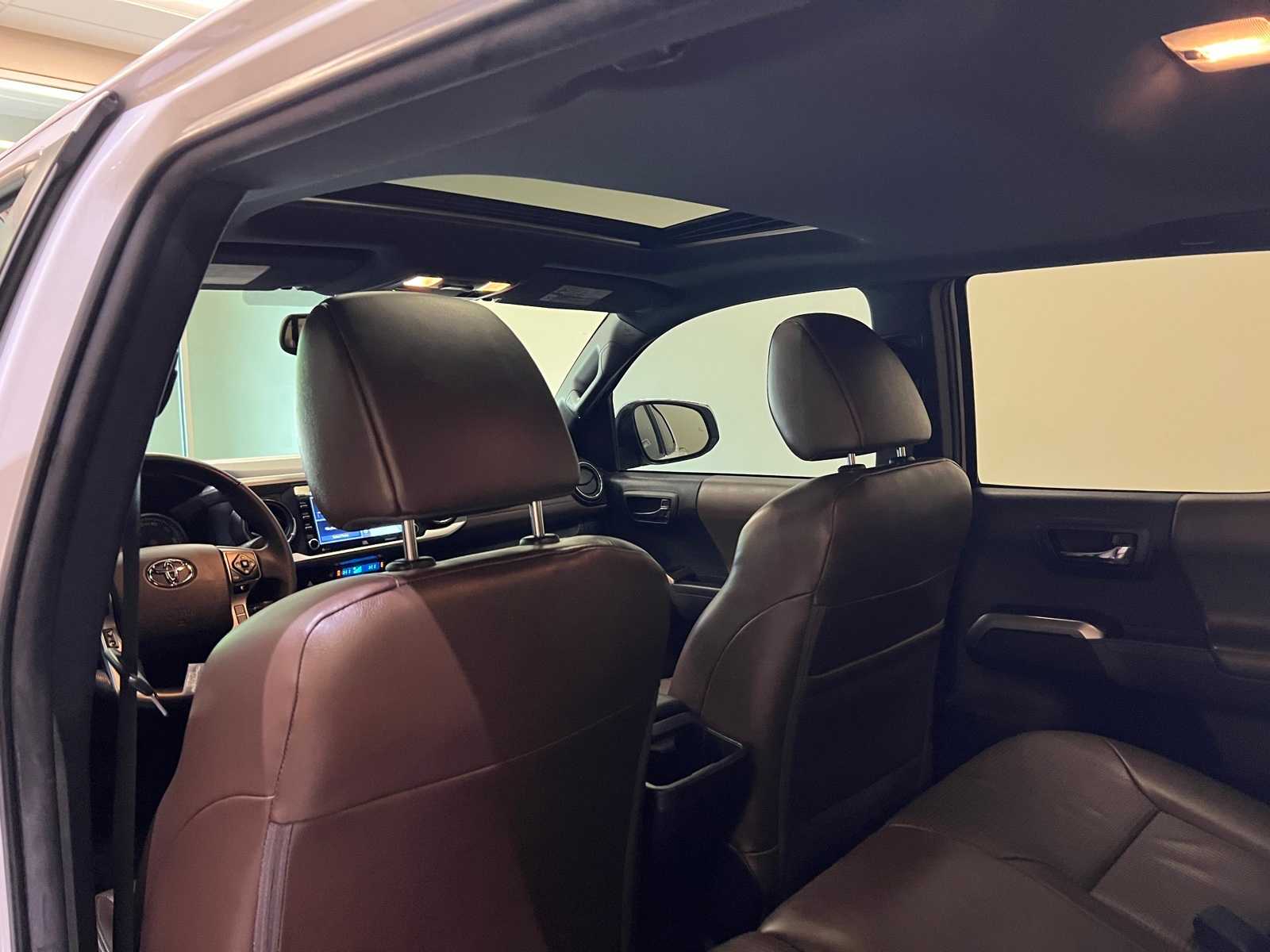 Thumbnail: 2022 Toyota Tacoma - 12