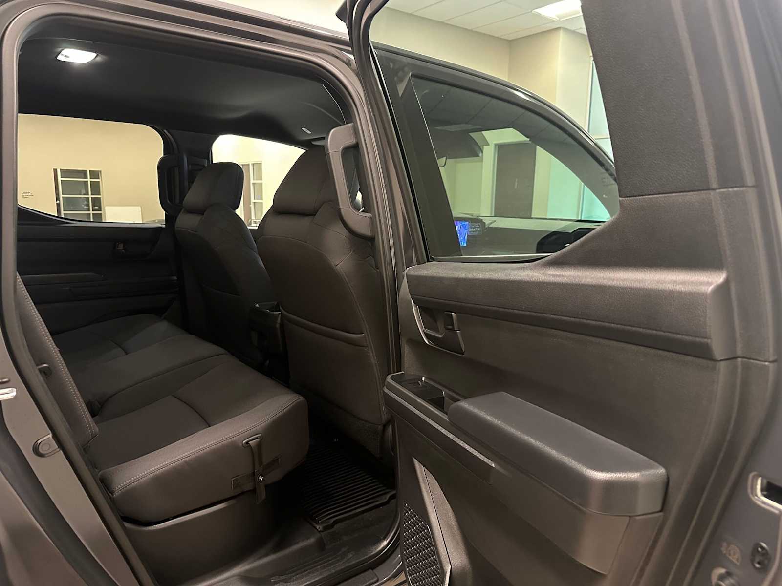 Thumbnail: 2025 Toyota Tacoma - 25