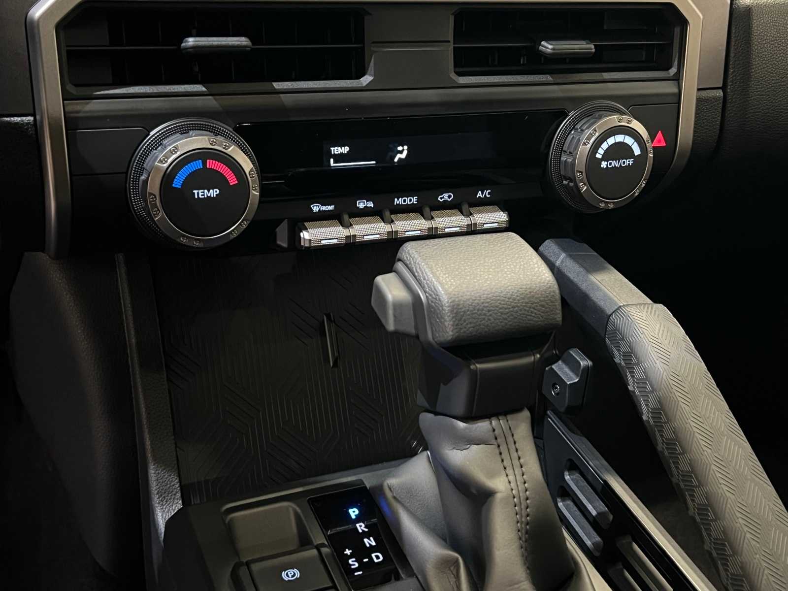 Thumbnail: 2025 Toyota 4Runner - 23