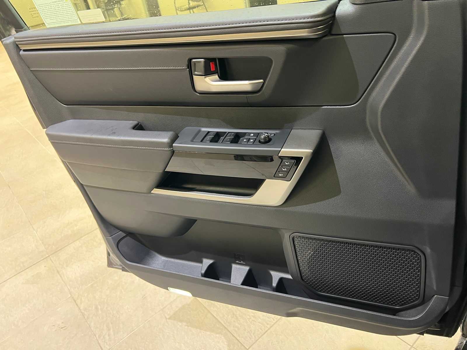 Thumbnail: 2025 Toyota Tundra - 18