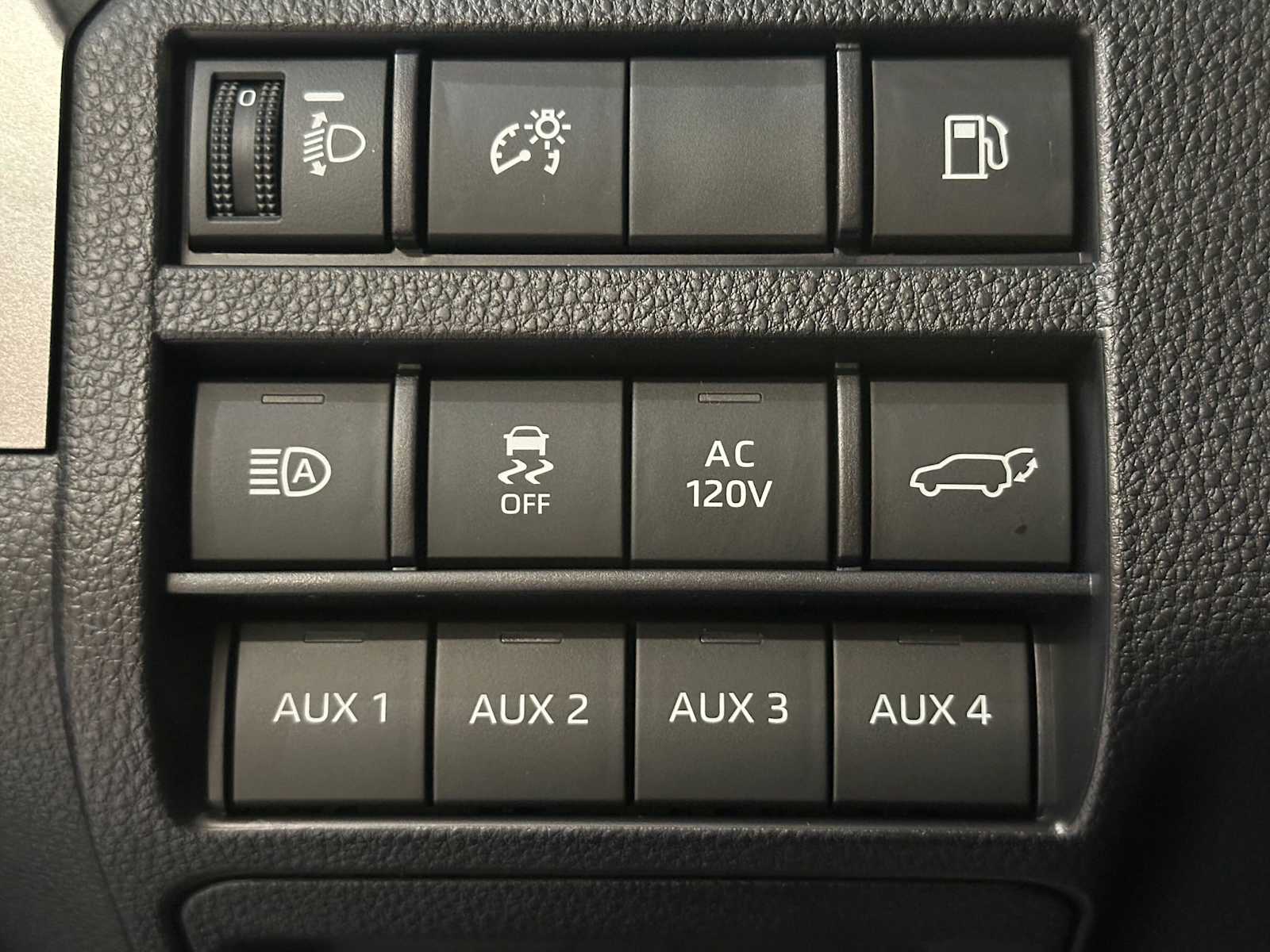 Thumbnail: 2026 Toyota 4Runner - 18