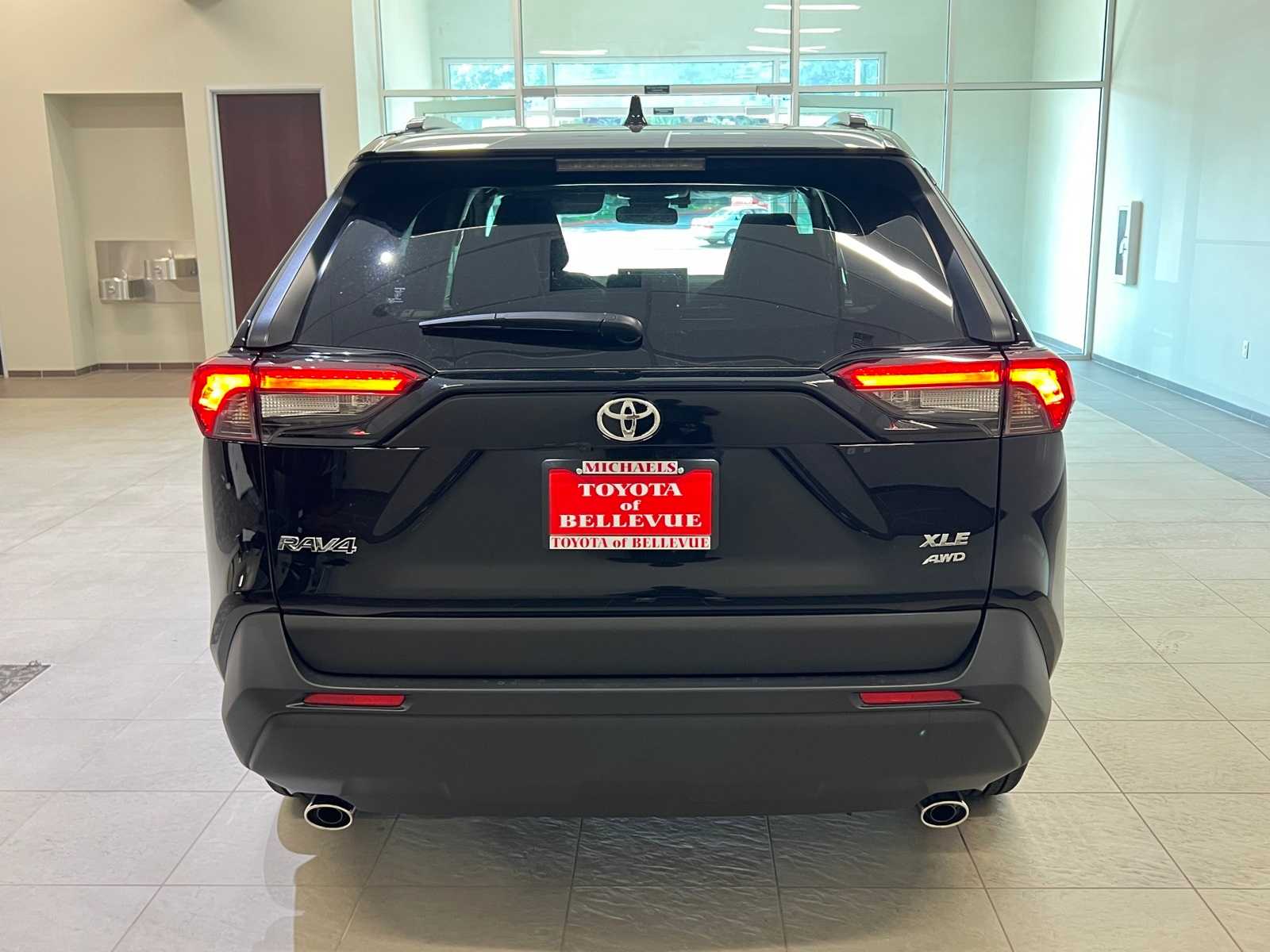 Thumbnail: 2025 Toyota RAV4 - 5