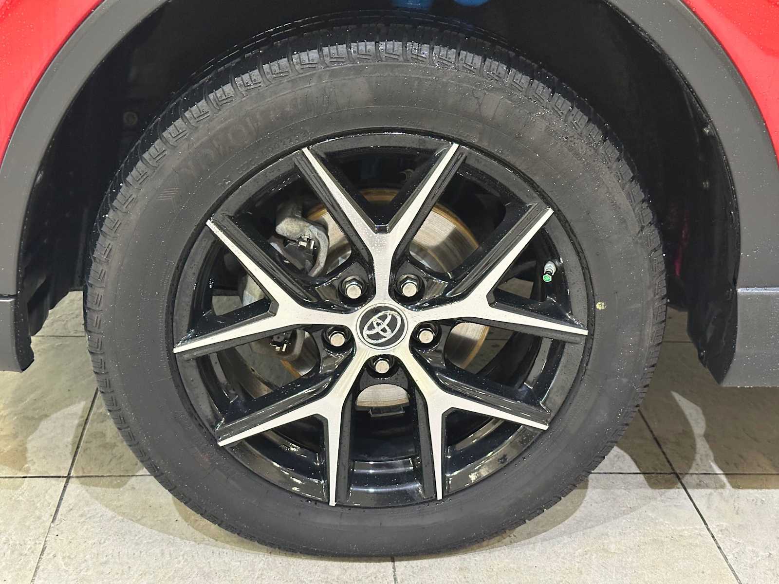 Thumbnail: 2016 Toyota RAV4 - 8