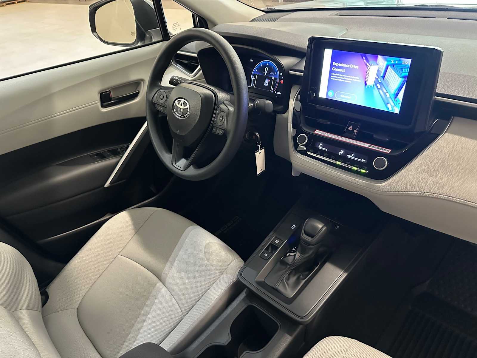 Thumbnail: 2026 Toyota Corolla Cross - 28