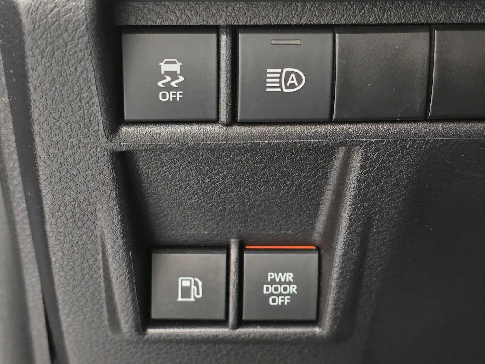 Thumbnail: 2025 Toyota Sienna - 17