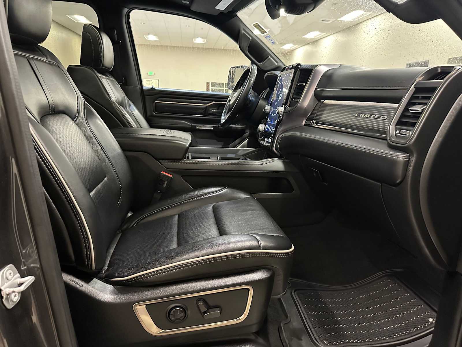 Thumbnail: 2021 RAM 1500 - 29