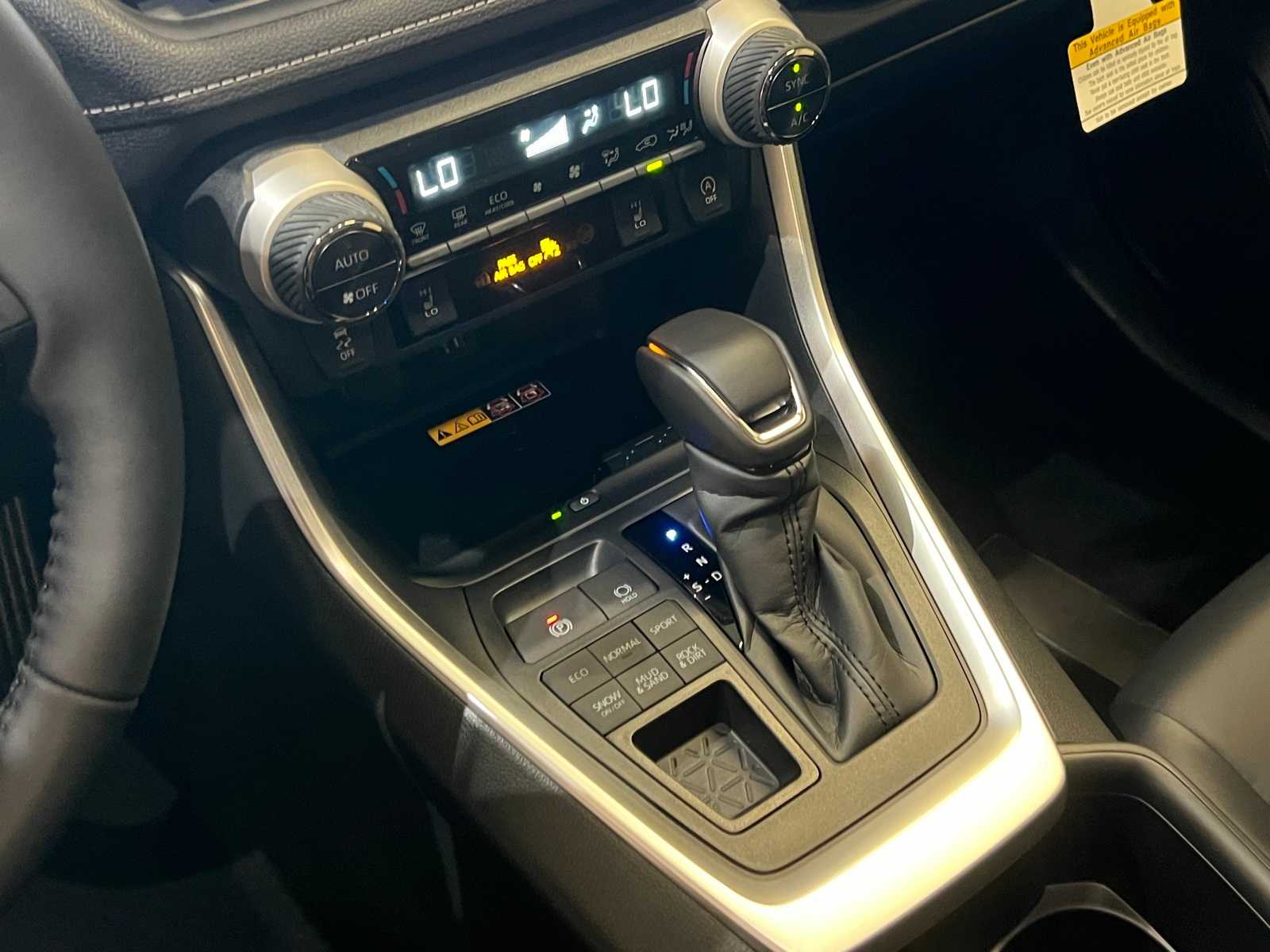 Thumbnail: 2025 Toyota RAV4 - 23