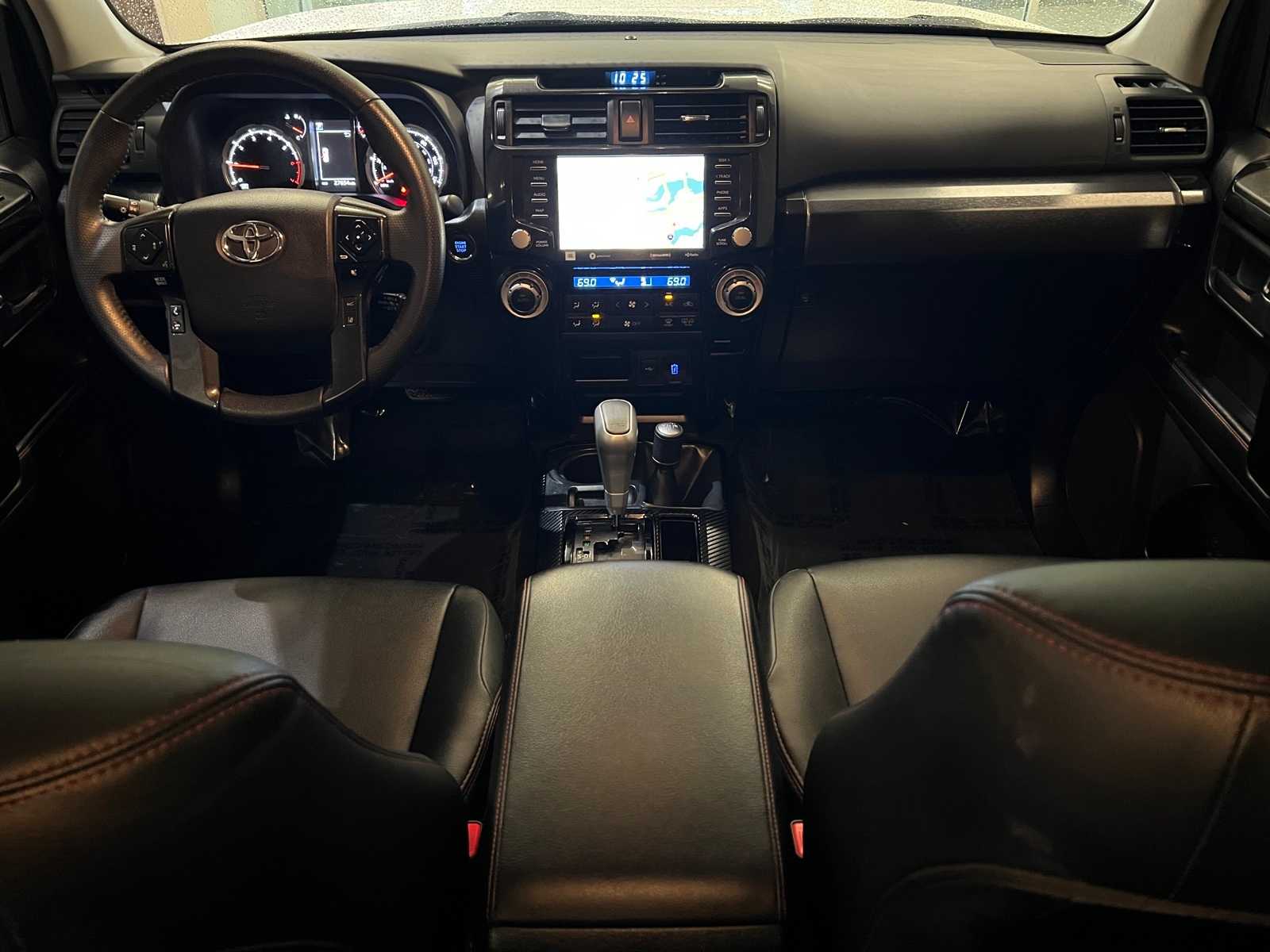 Thumbnail: 2022 Toyota 4Runner - 10