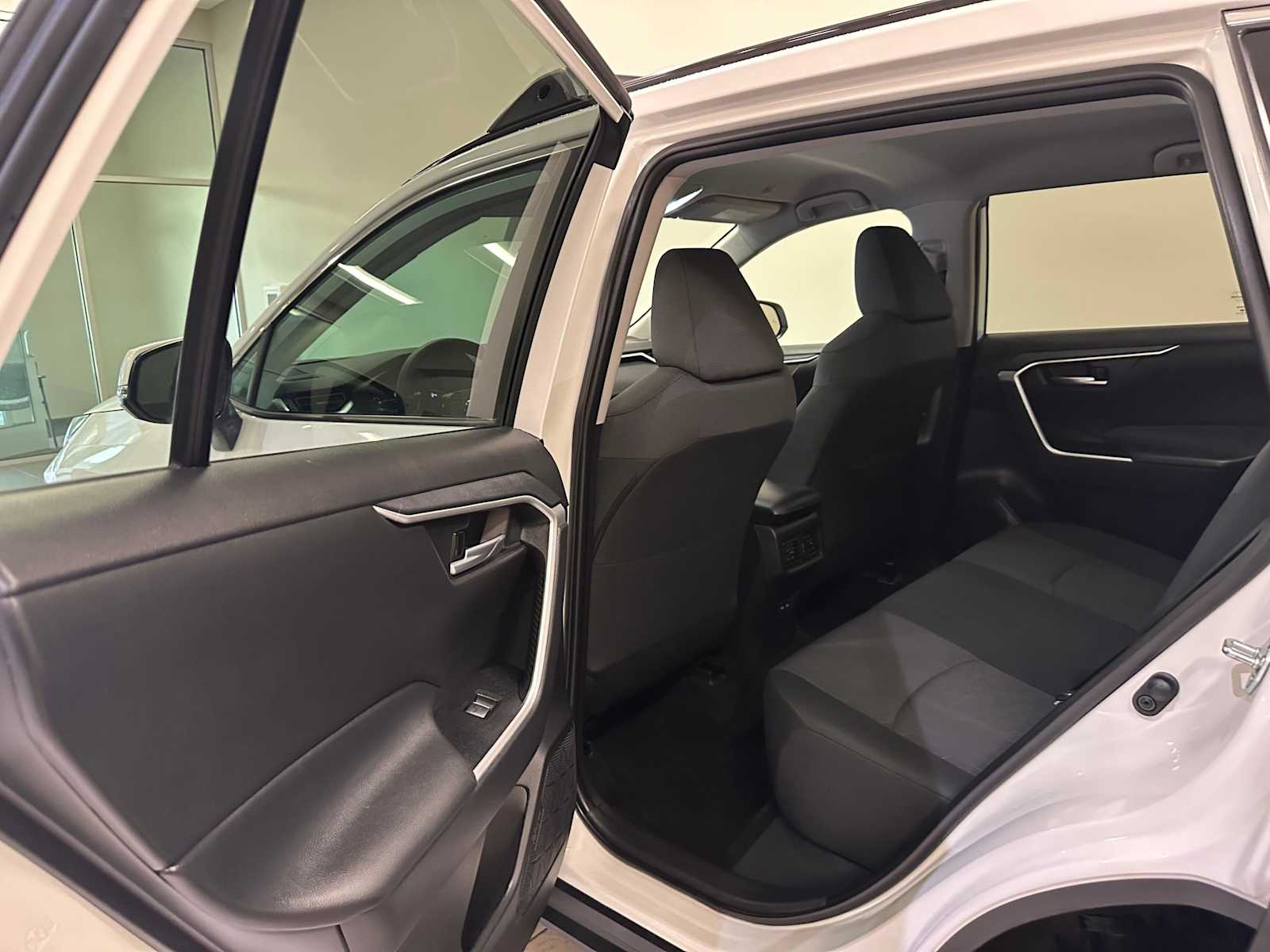 Thumbnail: 2024 Toyota RAV4 - 24