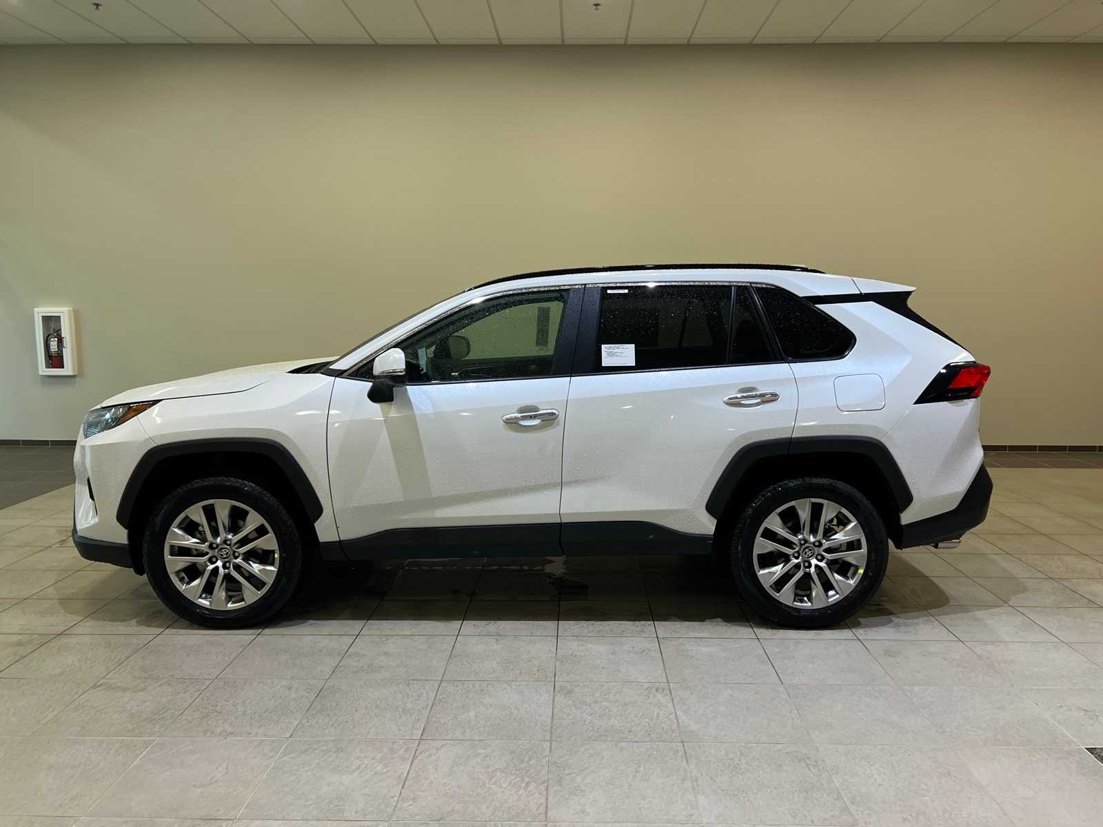 Thumbnail: 2025 Toyota RAV4 - 3