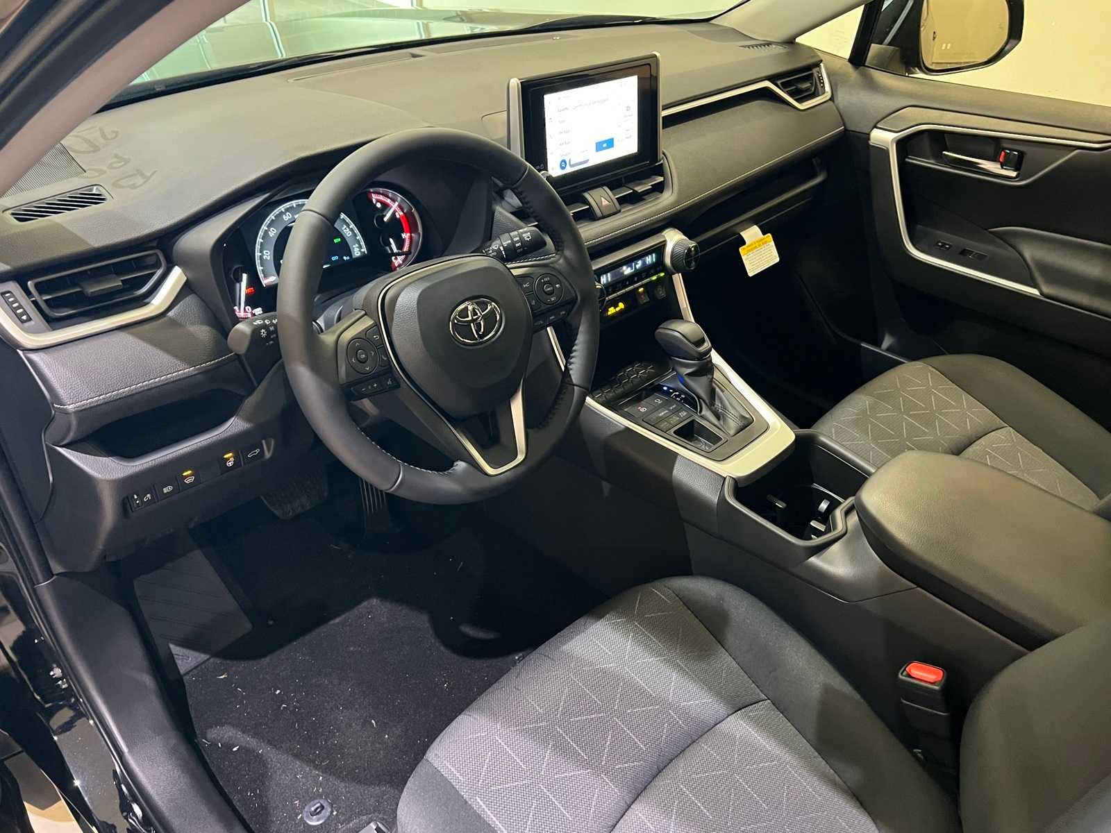 Thumbnail: 2025 Toyota RAV4 - 2