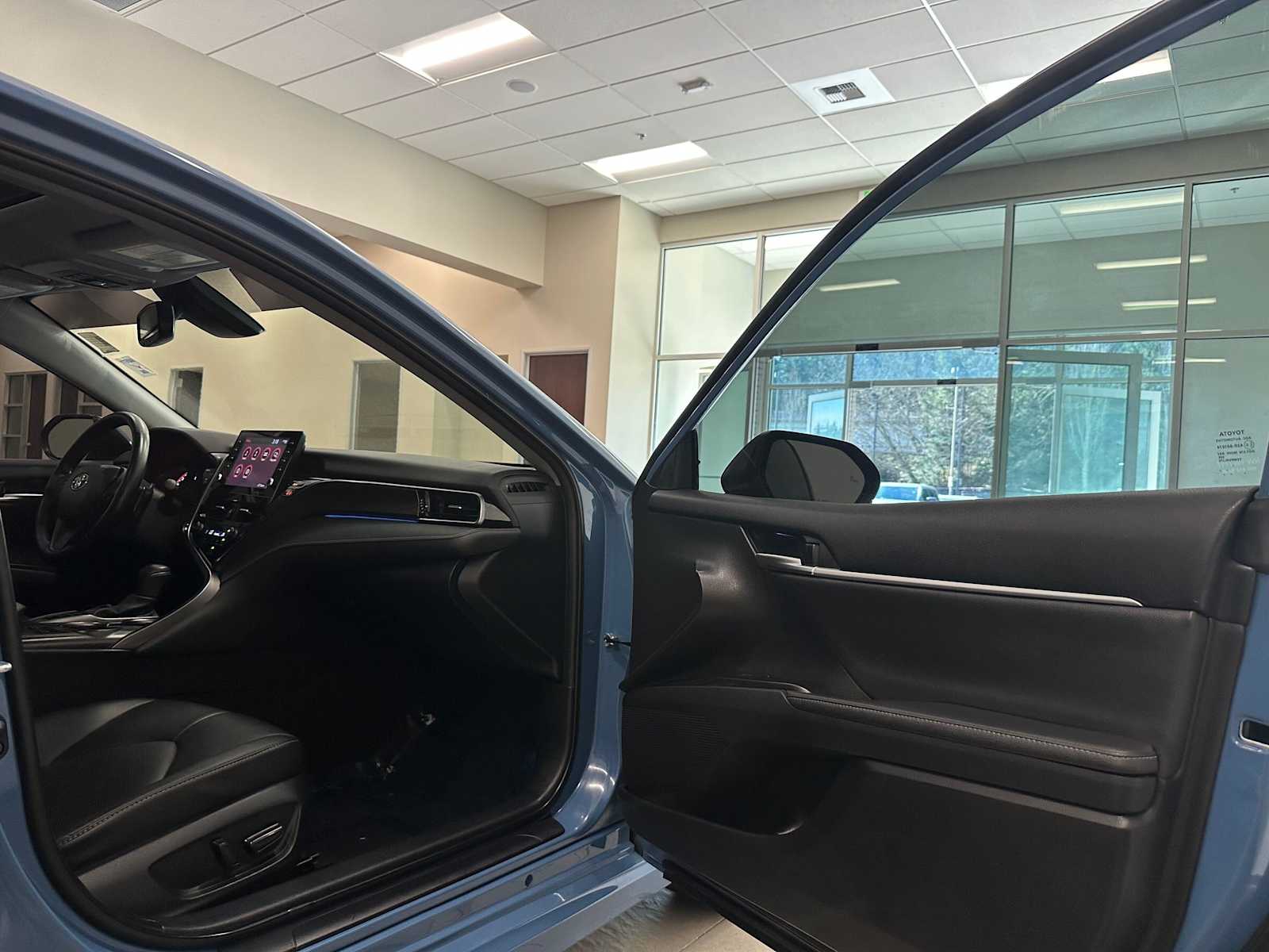 Thumbnail: 2023 Toyota Camry - 31