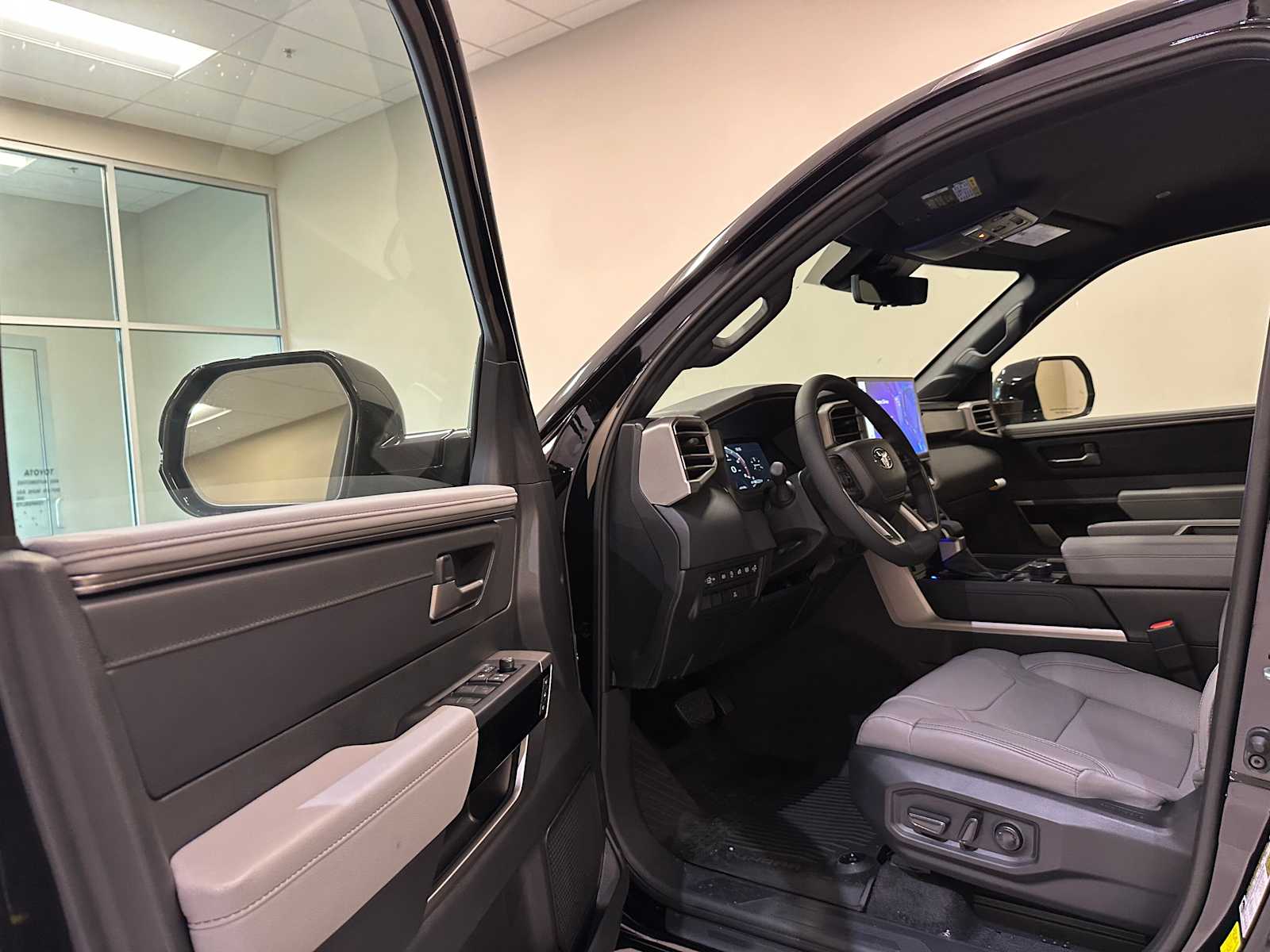 Thumbnail: 2026 Toyota Tundra - 21